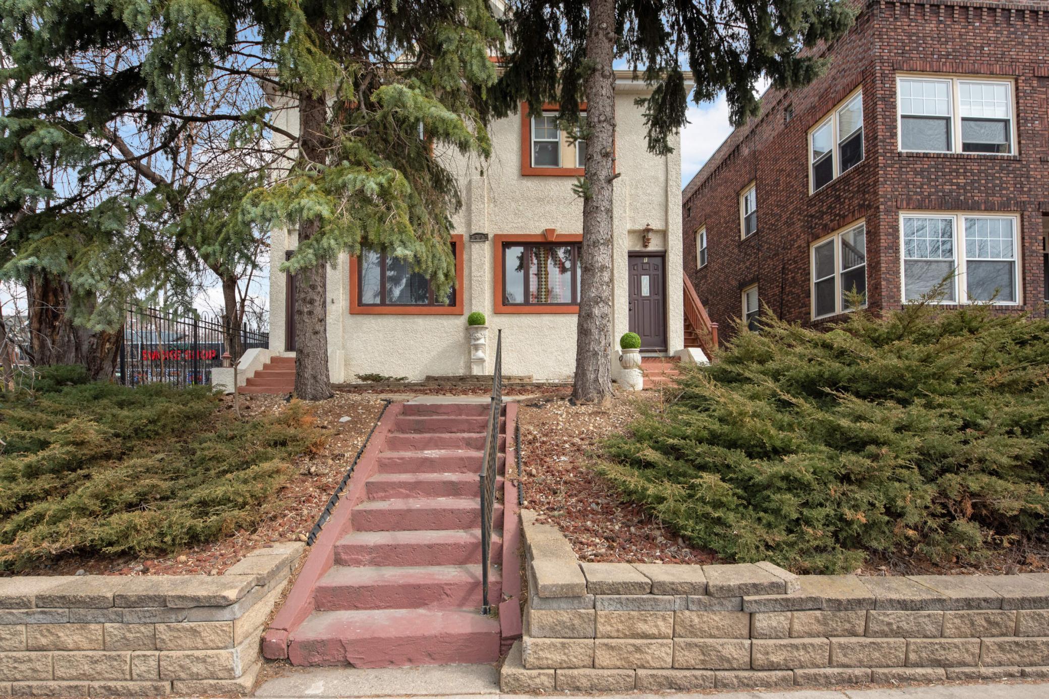 2507 Lyndale Avenue Property Photo 1