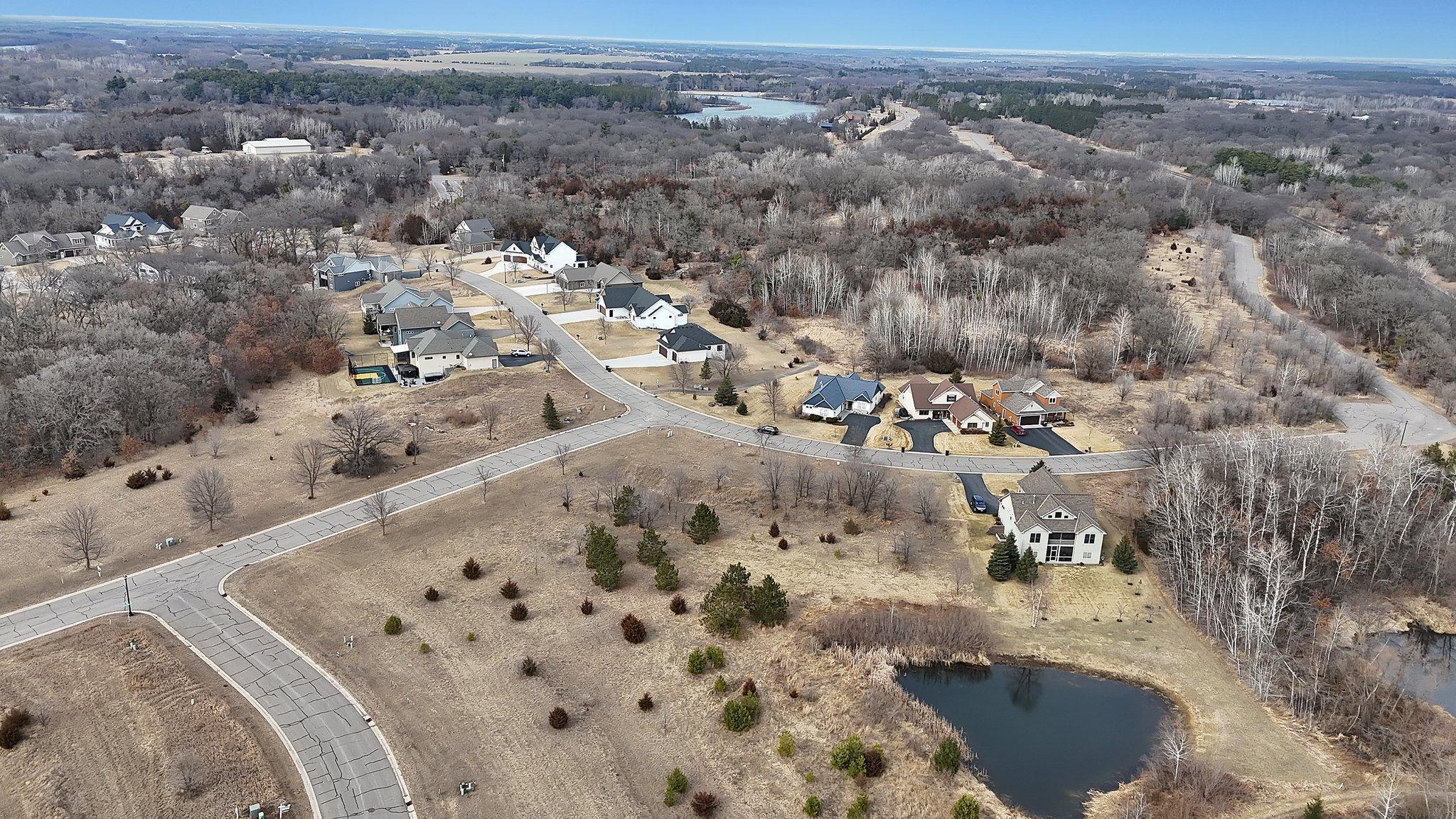 936 Cove Court Property Photo 2