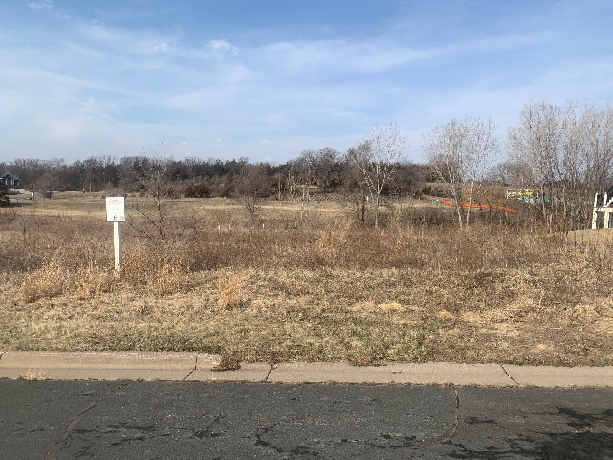 2730 Woodcliffe Trail Property Photo 4