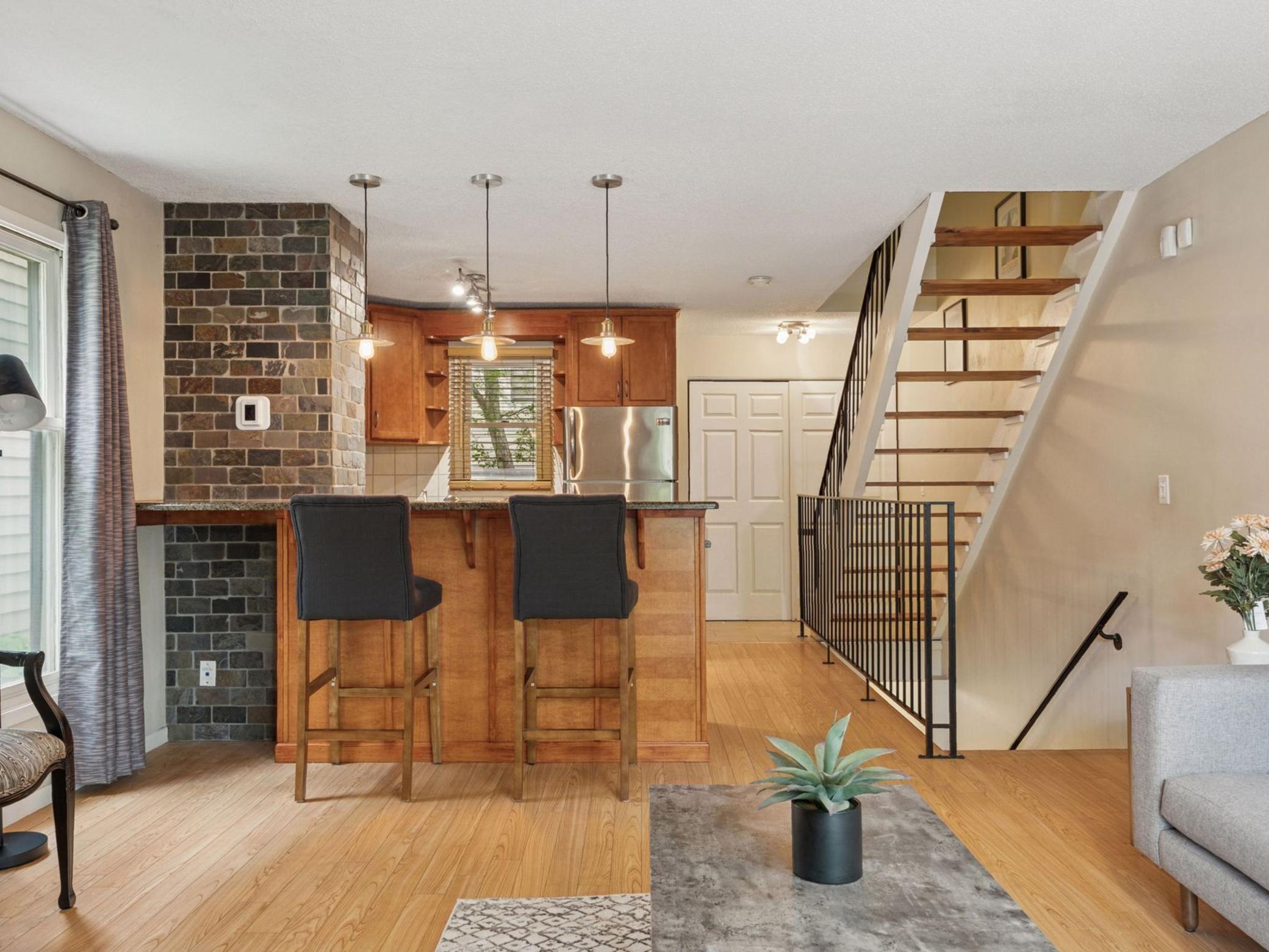 226 8th Street Property Photo 3