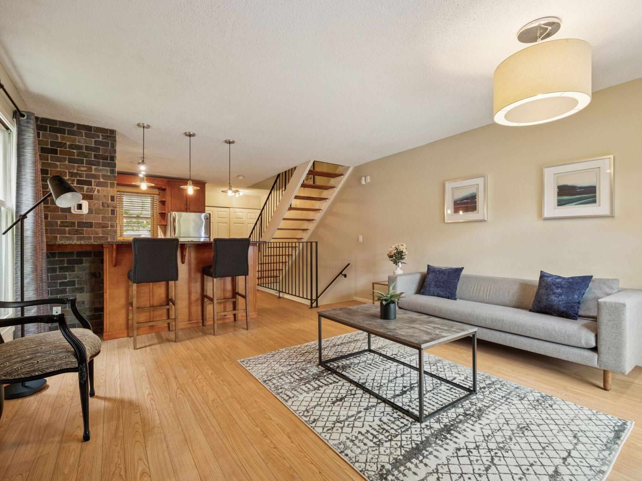 226 8th Street Property Photo 4