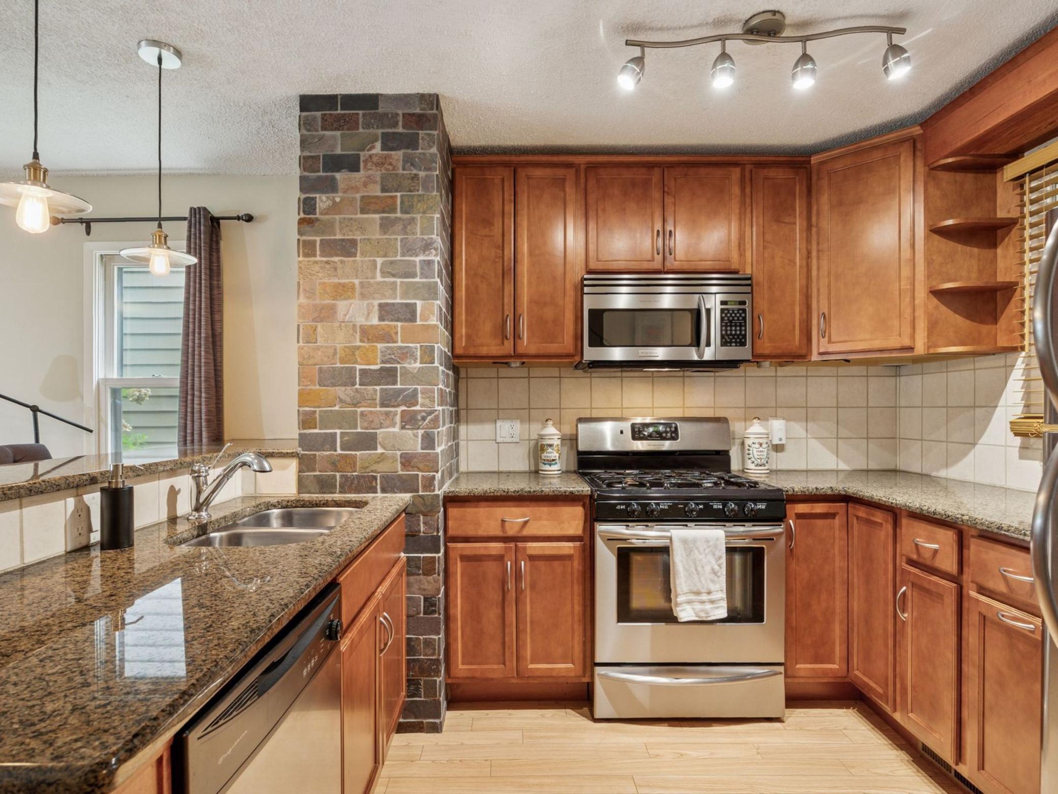 226 8th Street Property Photo 10