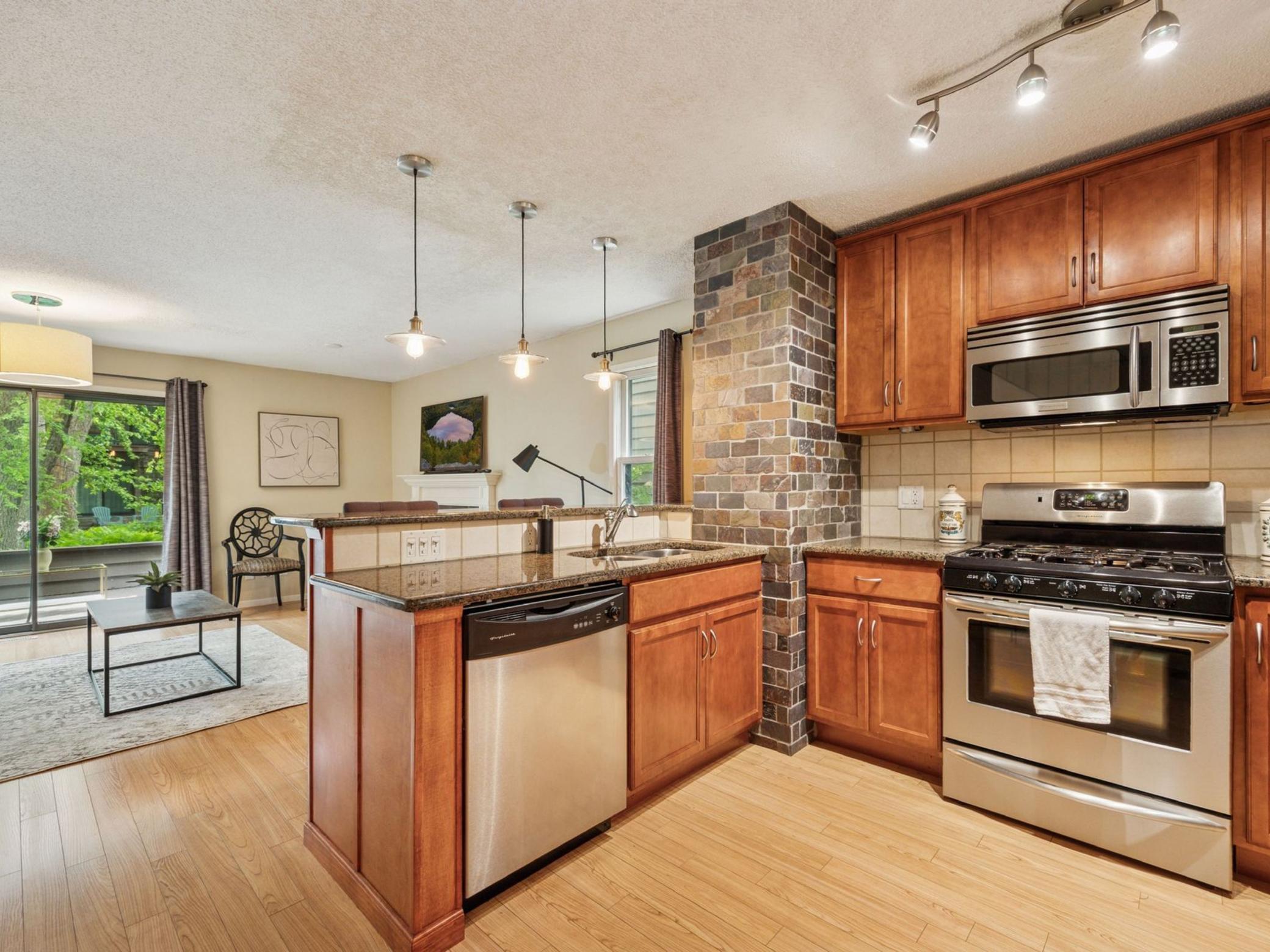 226 8th Street Property Photo 12