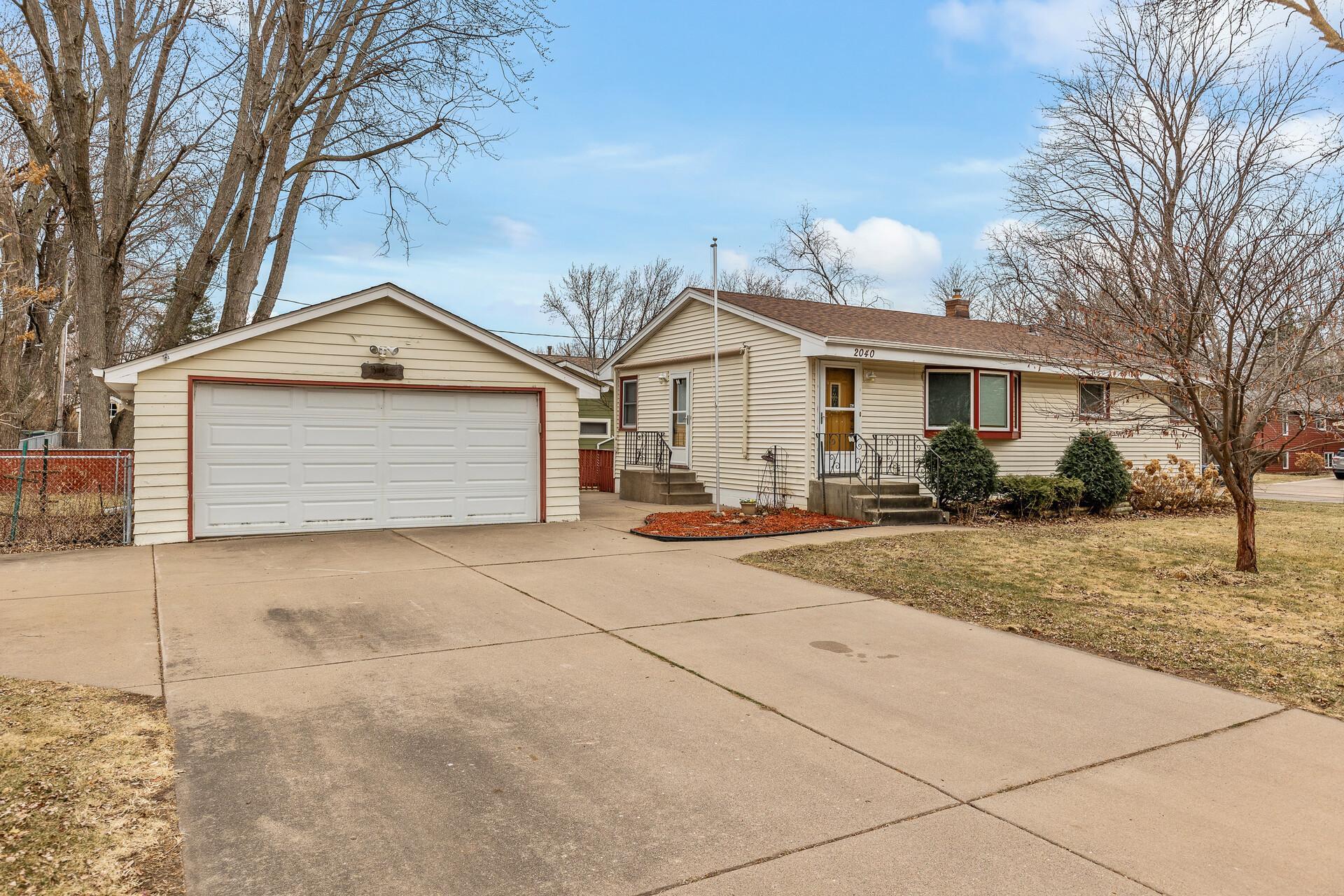 2040 Radatz Avenue Property Photo 1