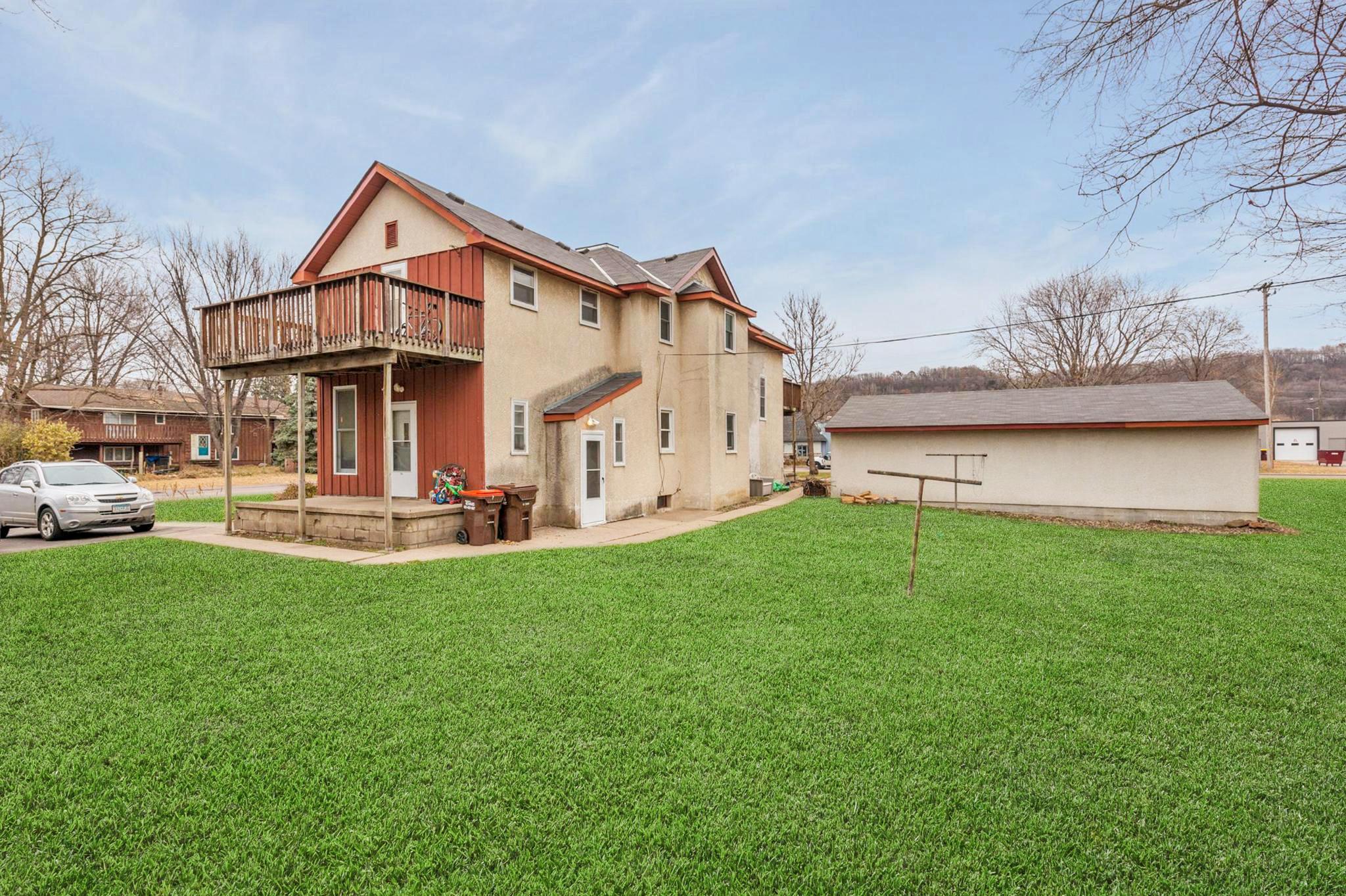577 7th Avenue Property Photo 1