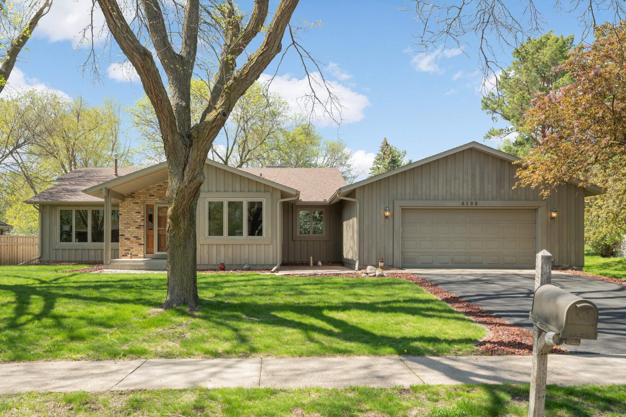 6108 W 99th Street Property Photo