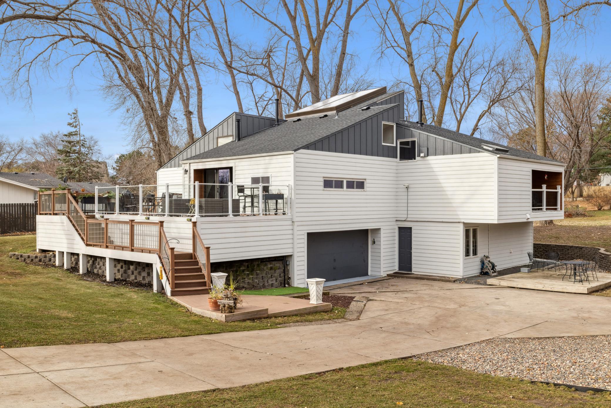 6328 Valley View Road Property Photo 5
