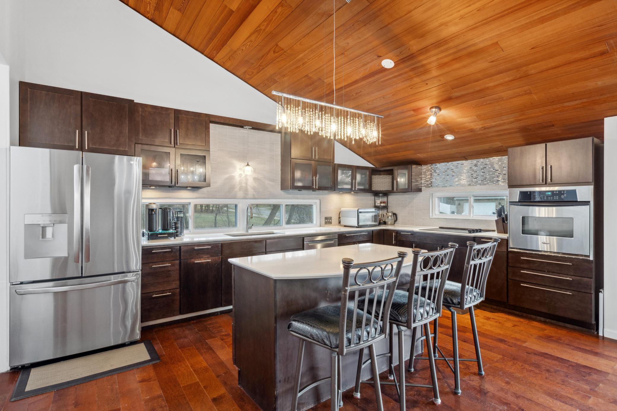 6328 Valley View Road Property Photo 11