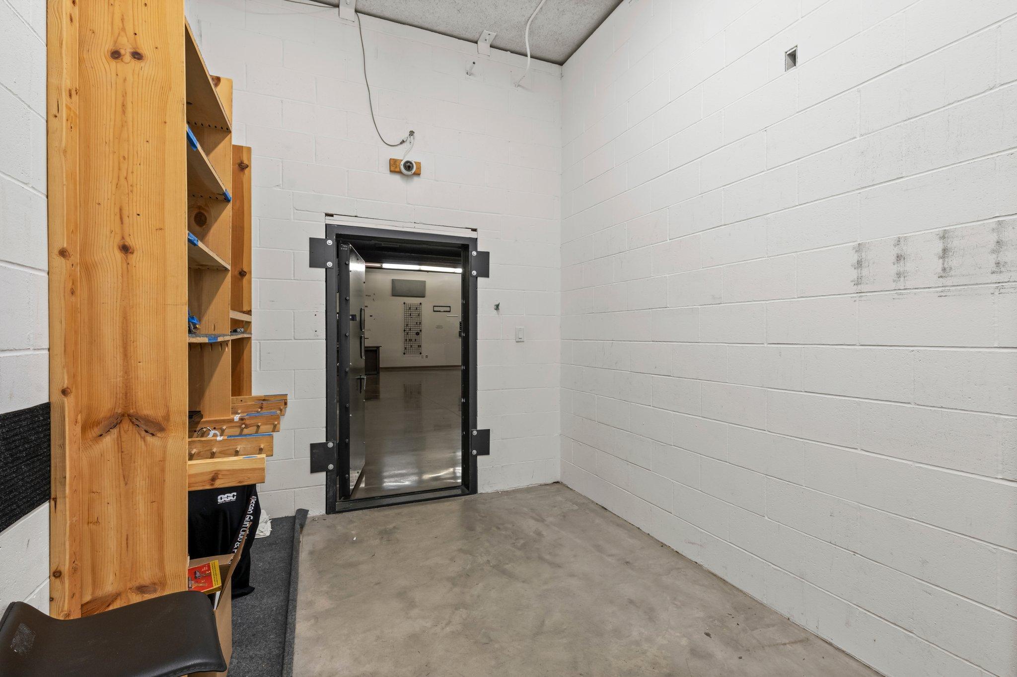 22 4th Street Property Photo 11