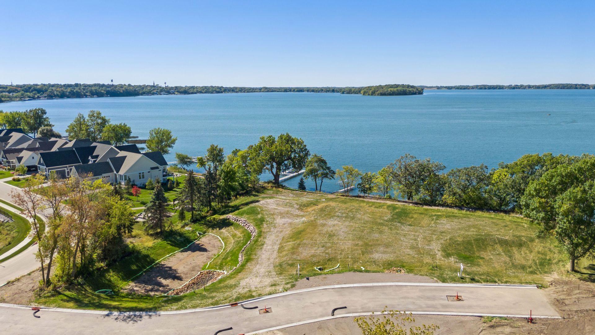 7860 (lot 2) Laketown Parkway Property Photo 2