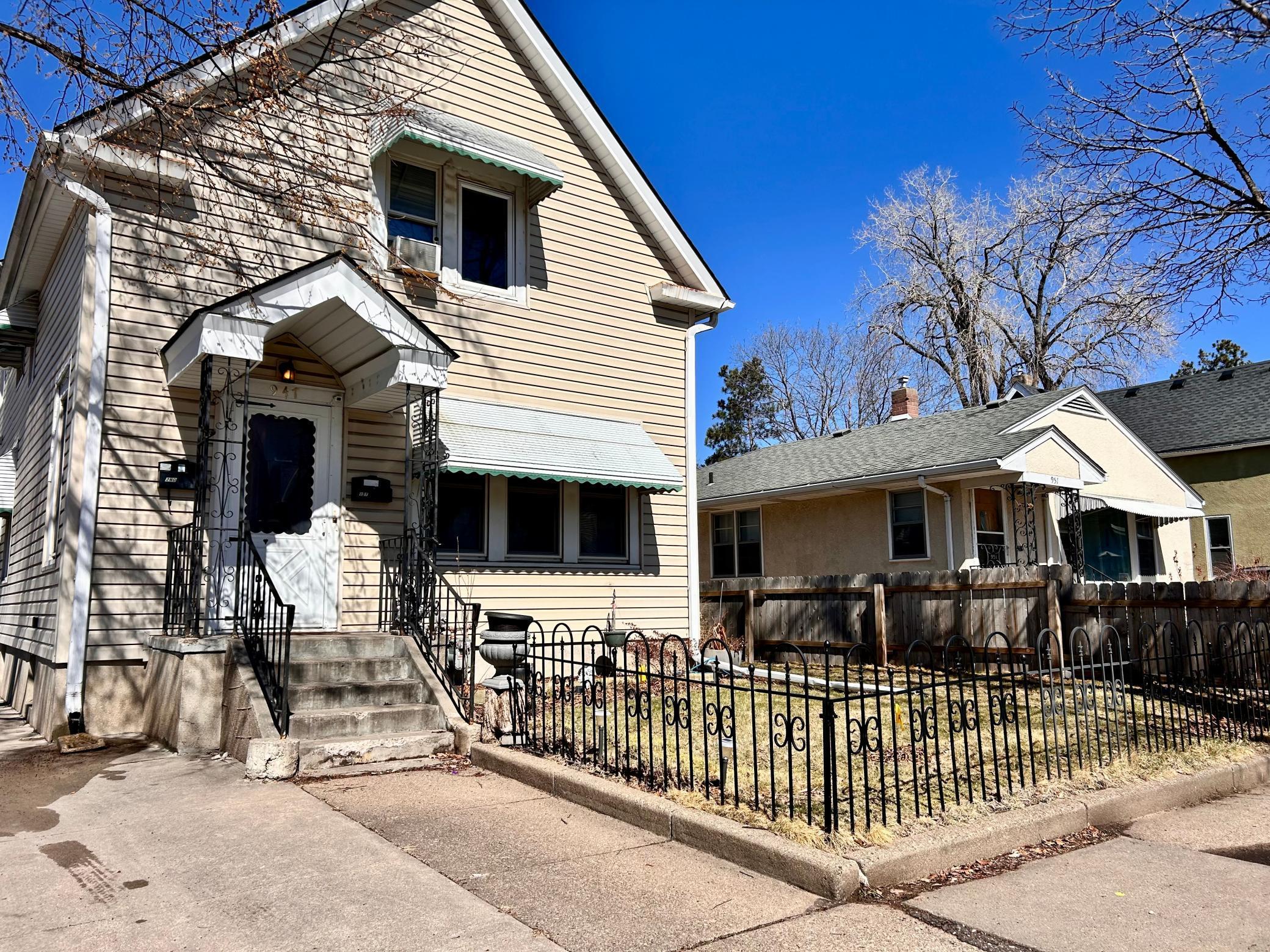 947 6th Street Property Photo