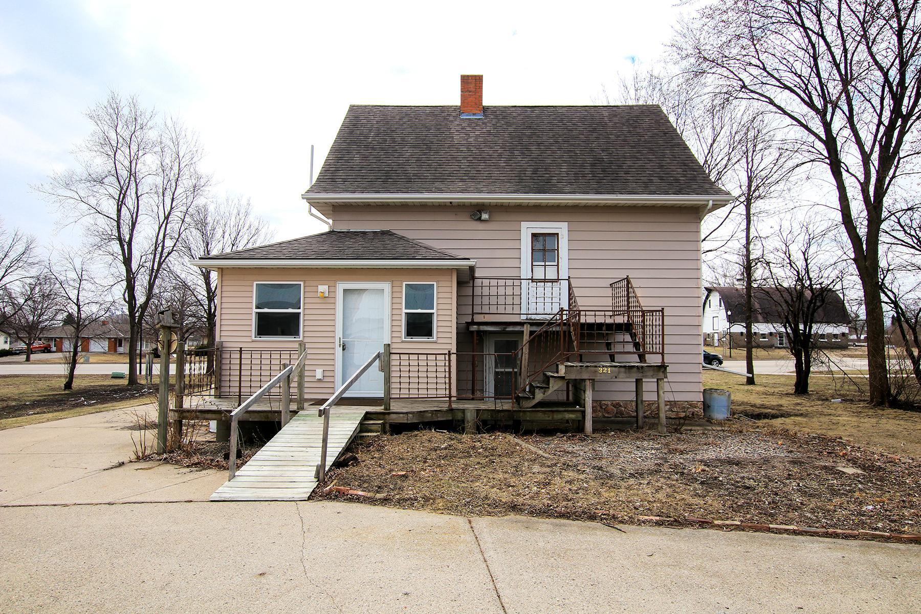 321 Highway 7 Property Photo 22