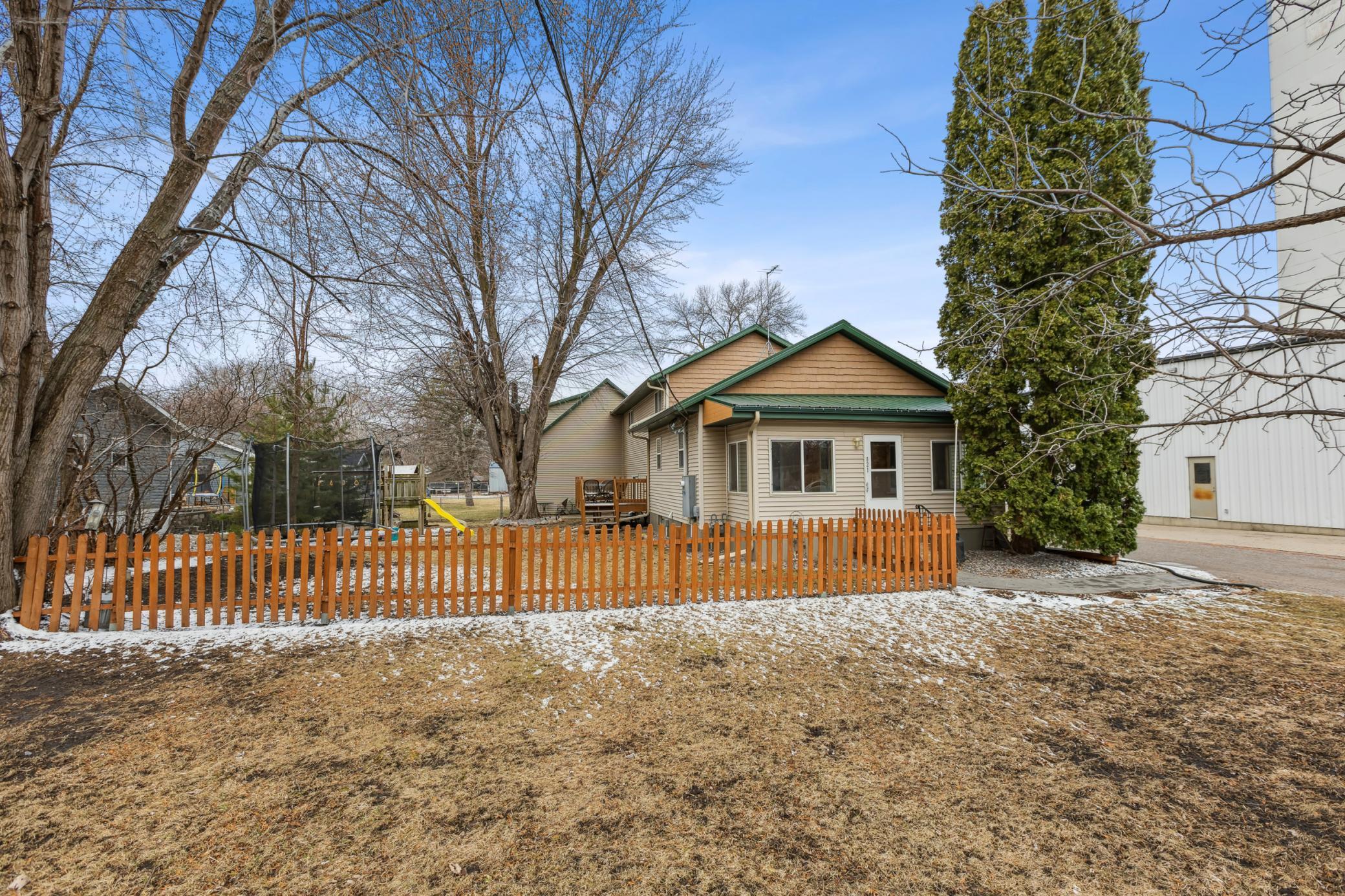 821 1st Street Property Photo