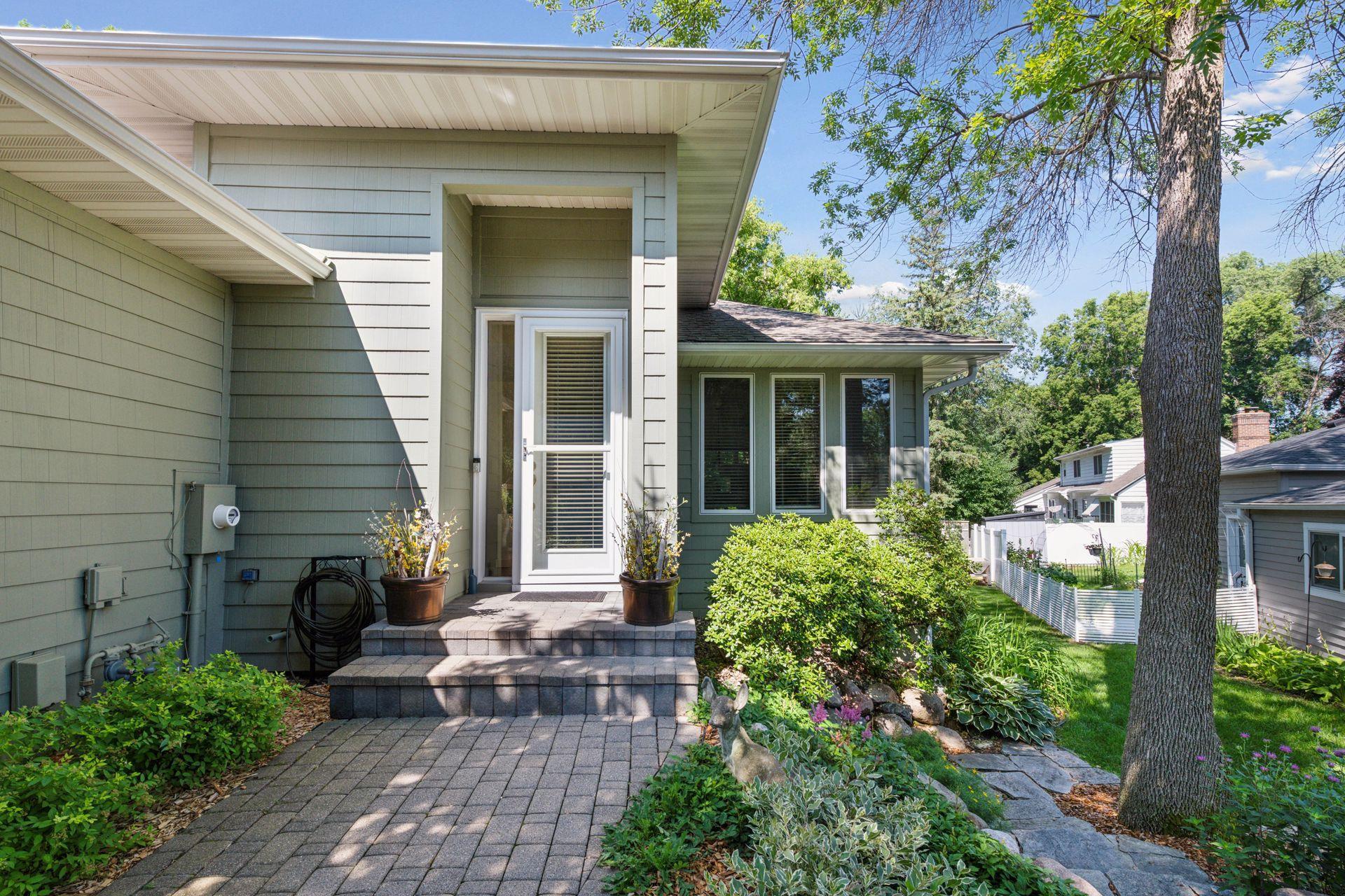 15703 Sussex Drive