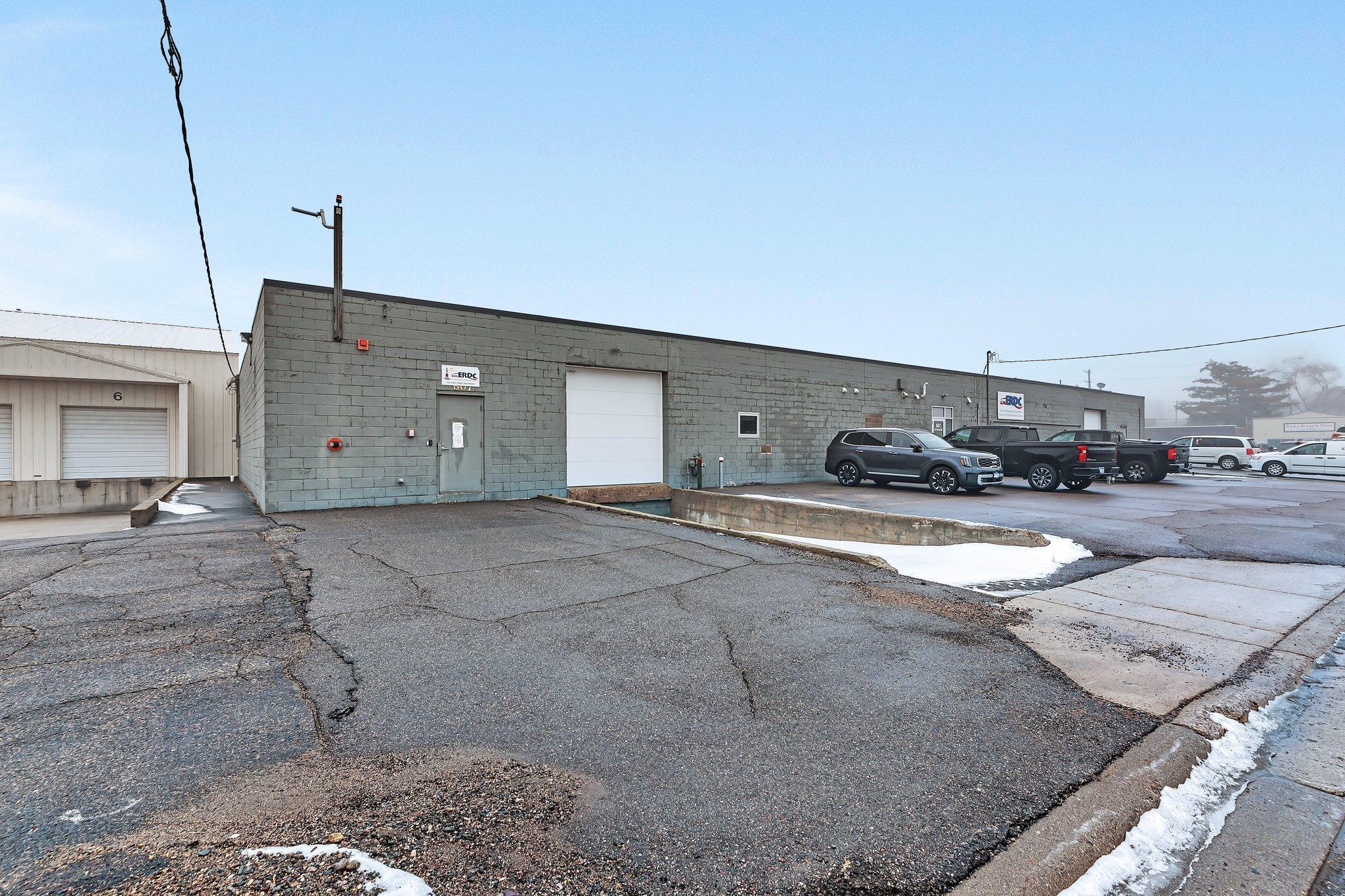 607 1st Street Property Photo 3