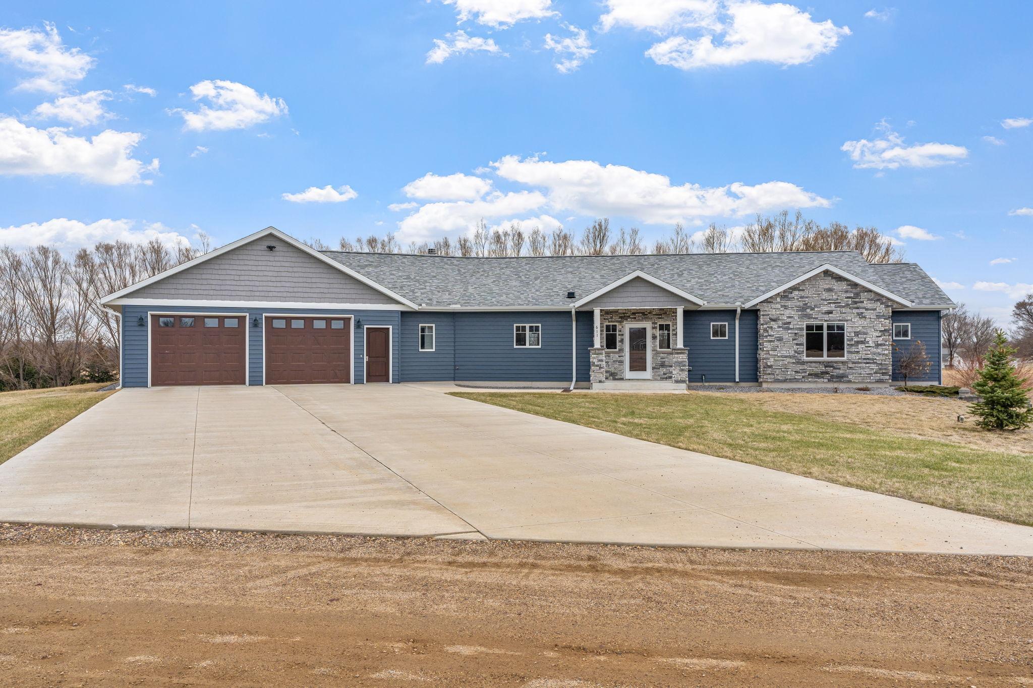 611 Garden Street Property Photo