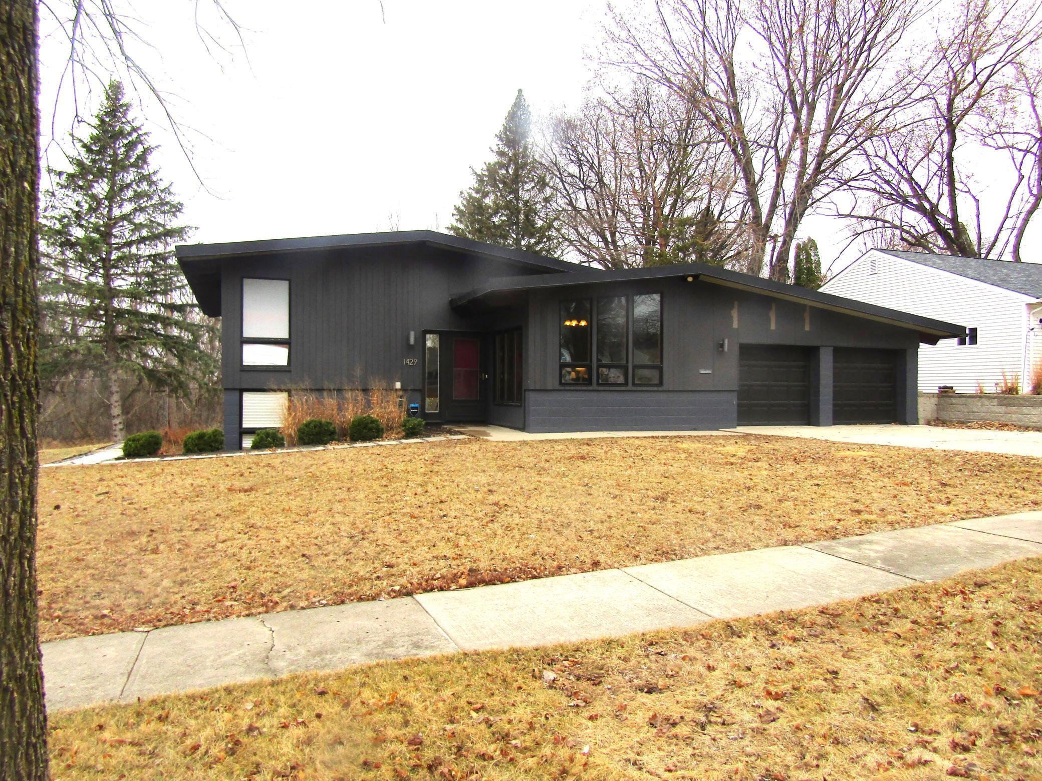 1429 N 4th Street Property Photo 1