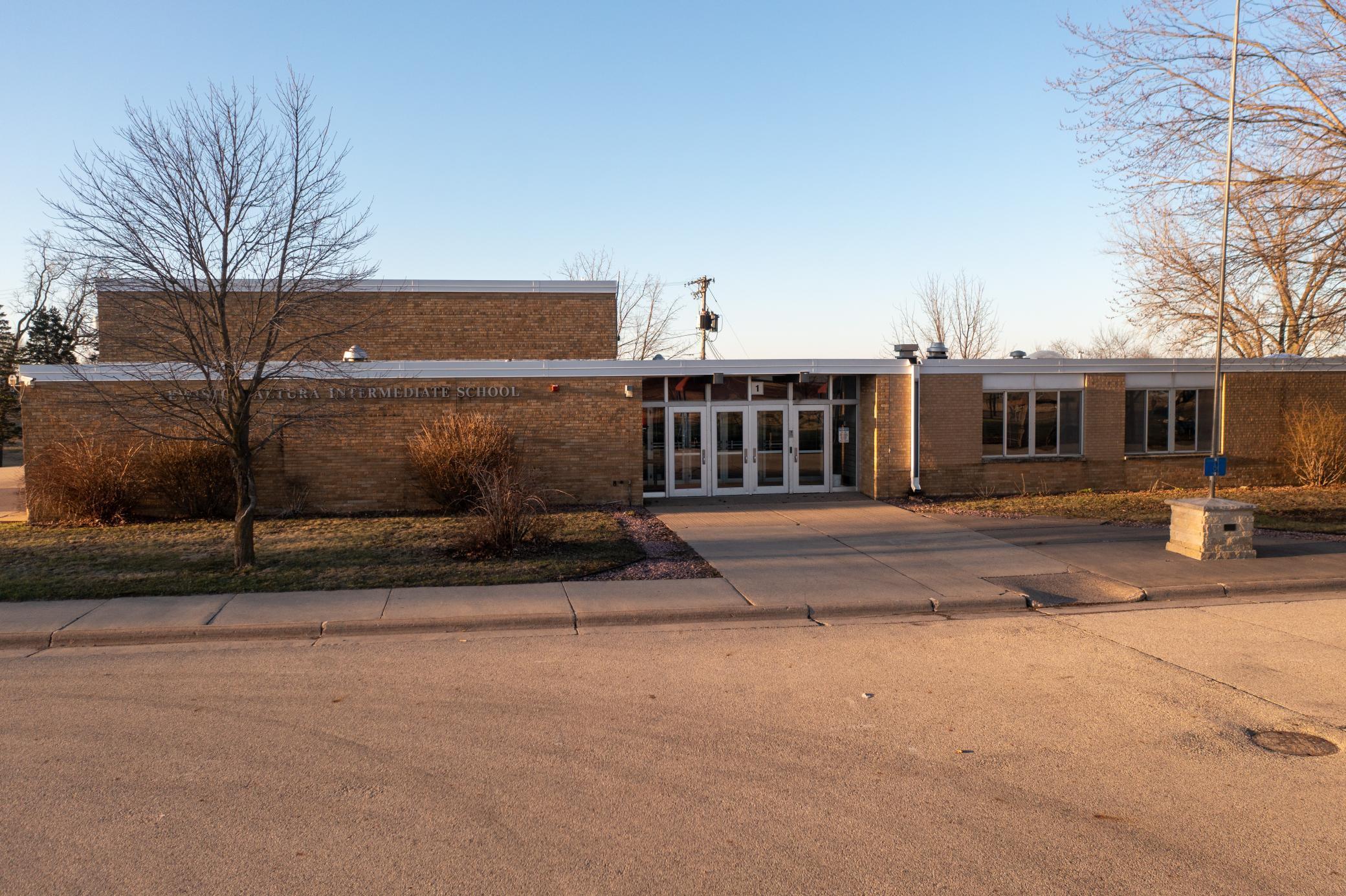 325 1st Avenue Property Photo