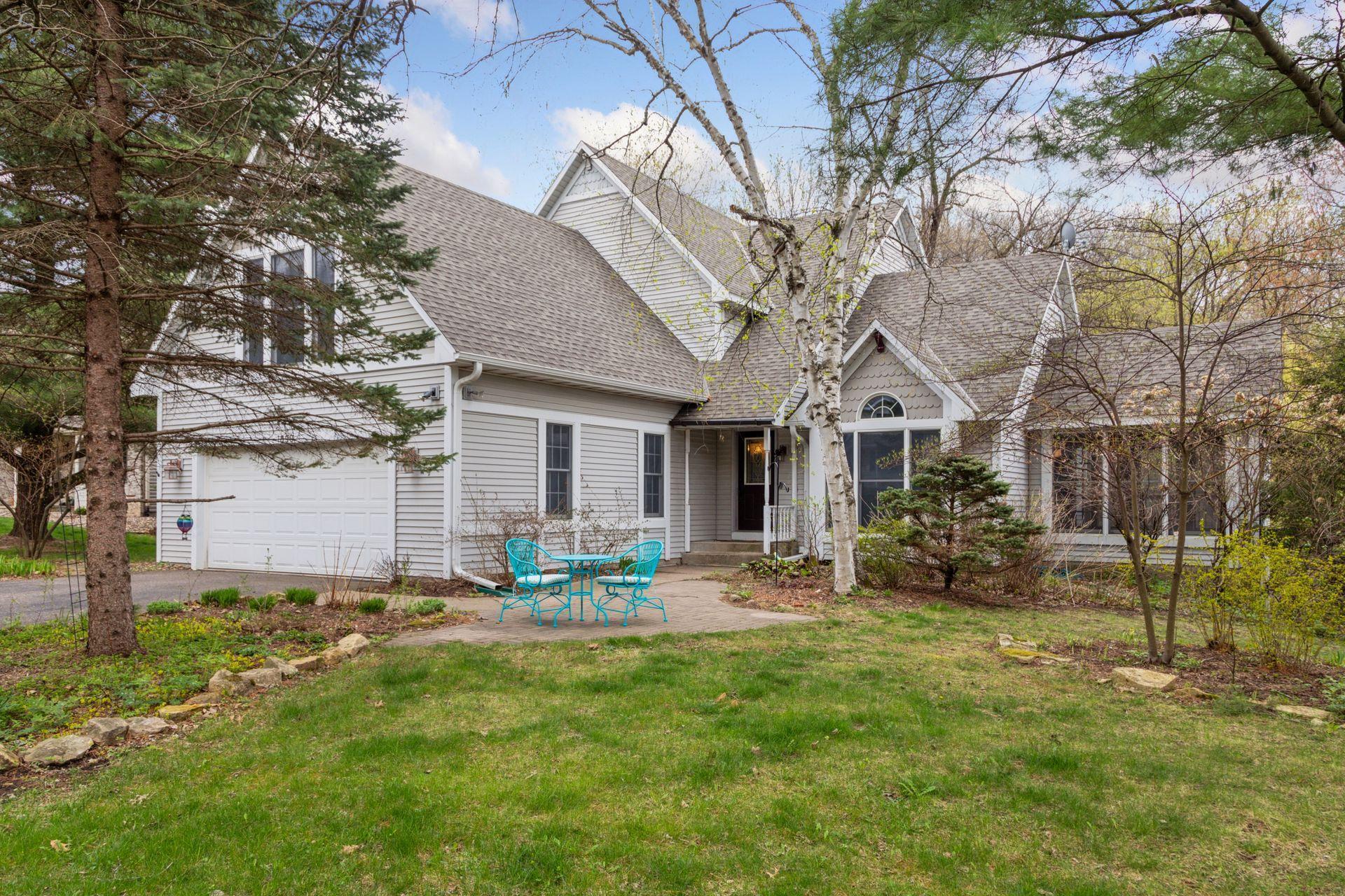 1890 Golf View Drive Property Photo 1