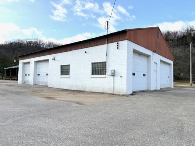 201 Bridge Street Property Photo 4