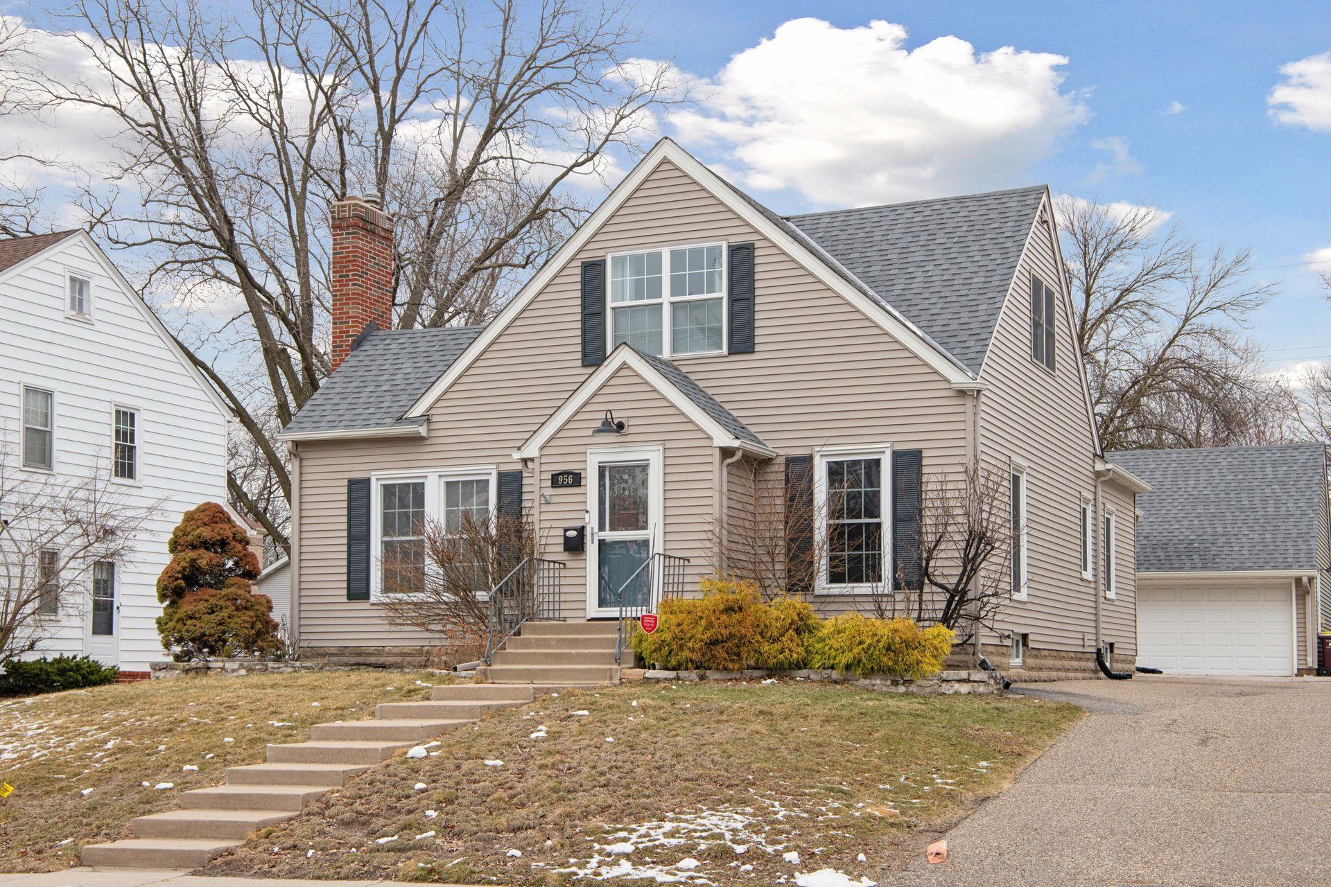 956 Delaware Avenue Property Photo 1