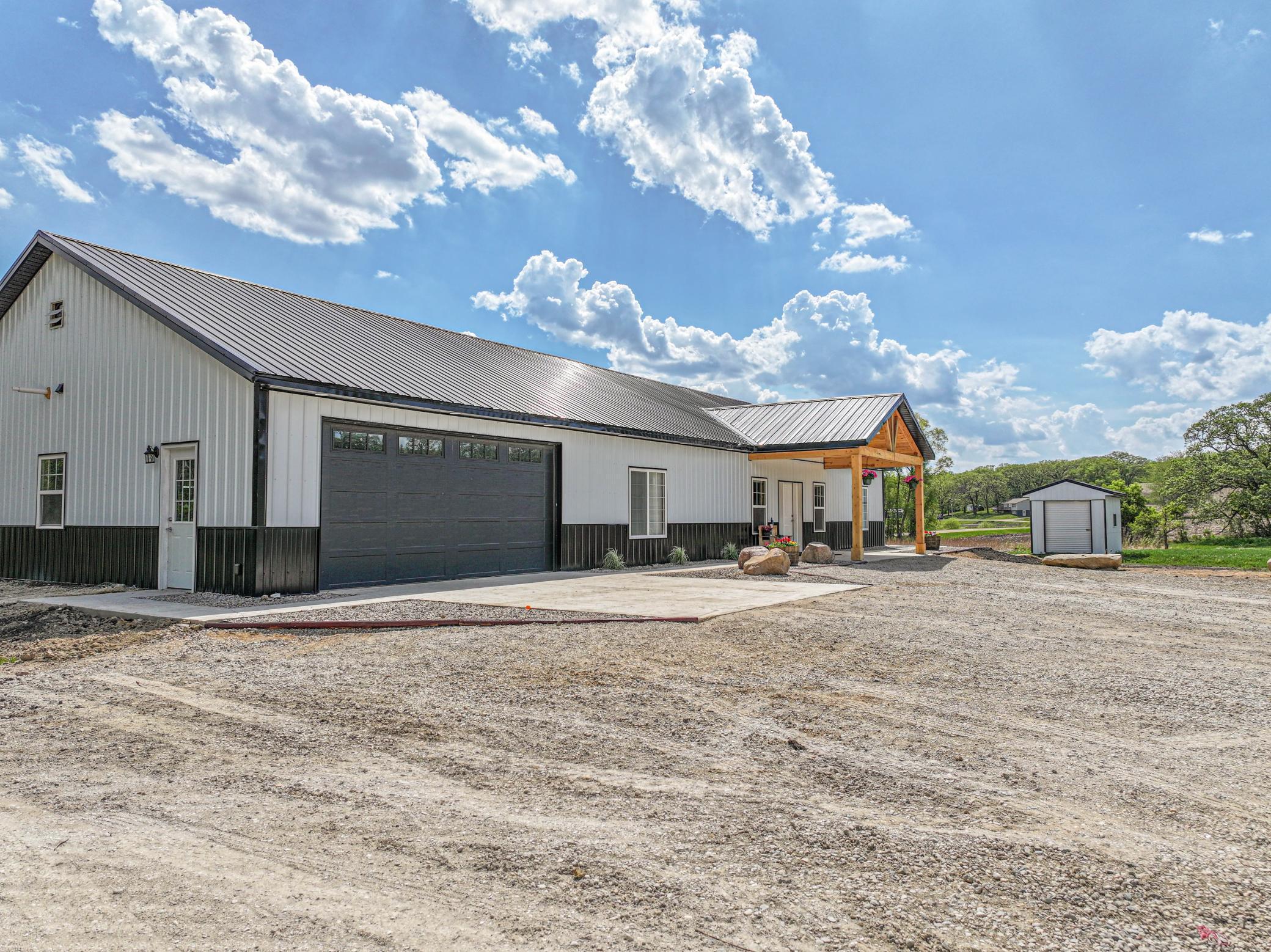 20462 Little Alps Road Property Photo 1