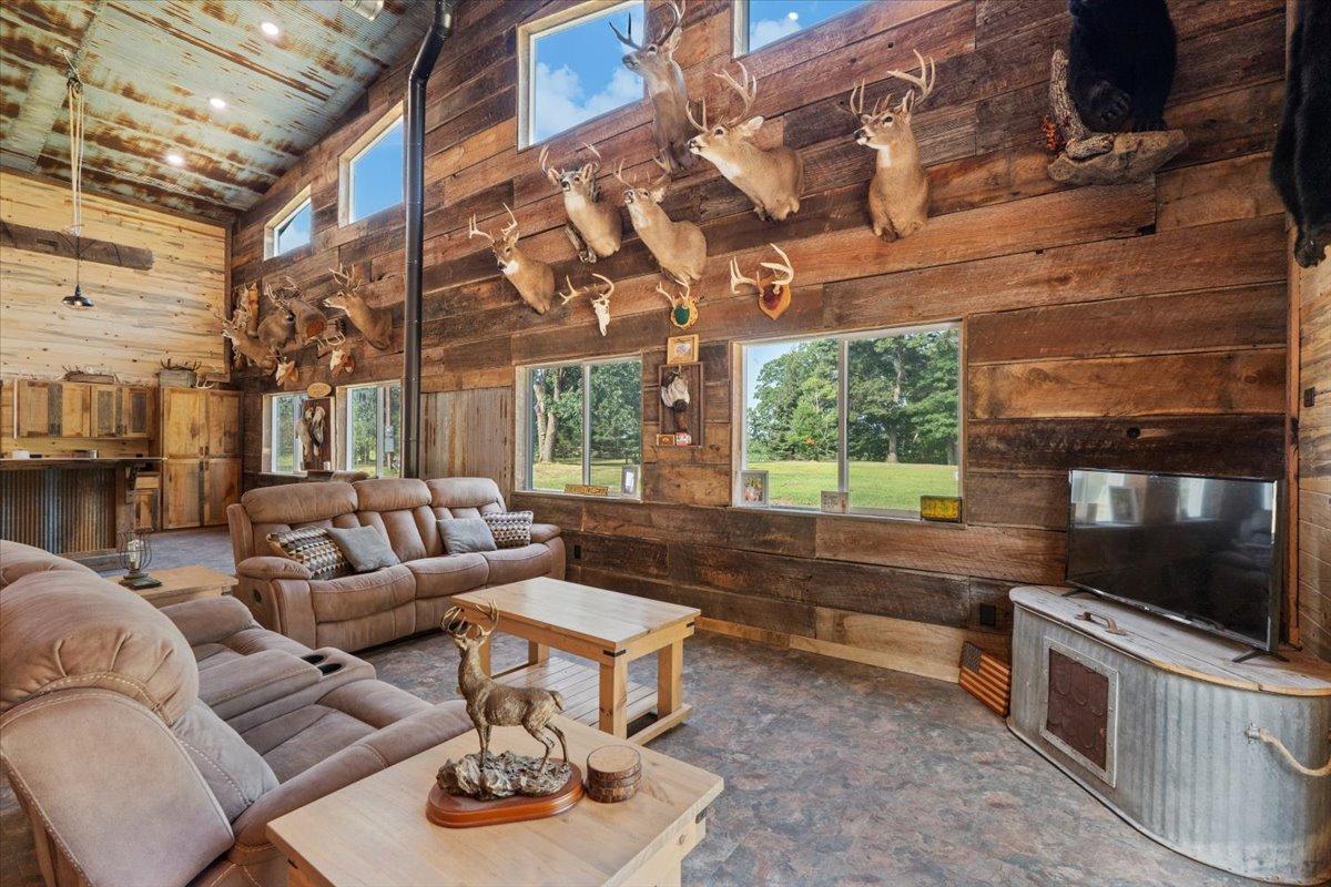 16688 248th Street Property Photo