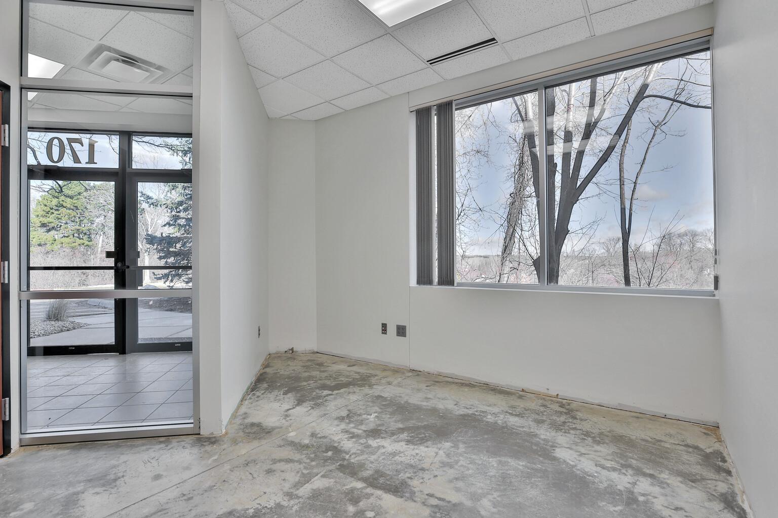 5421 Feltl Road Property Photo 19