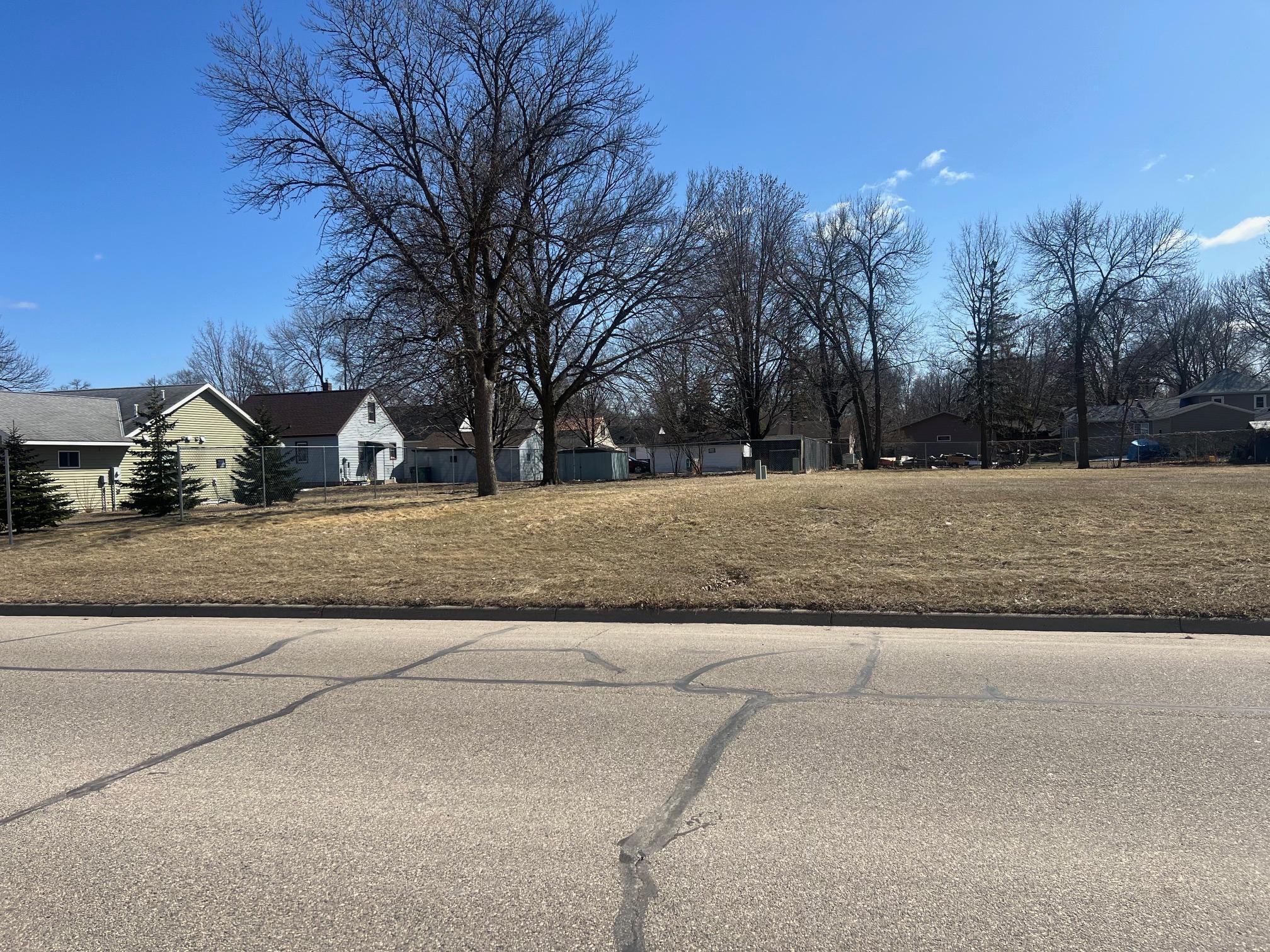 926 N Marshall Avenue Property Photo 1