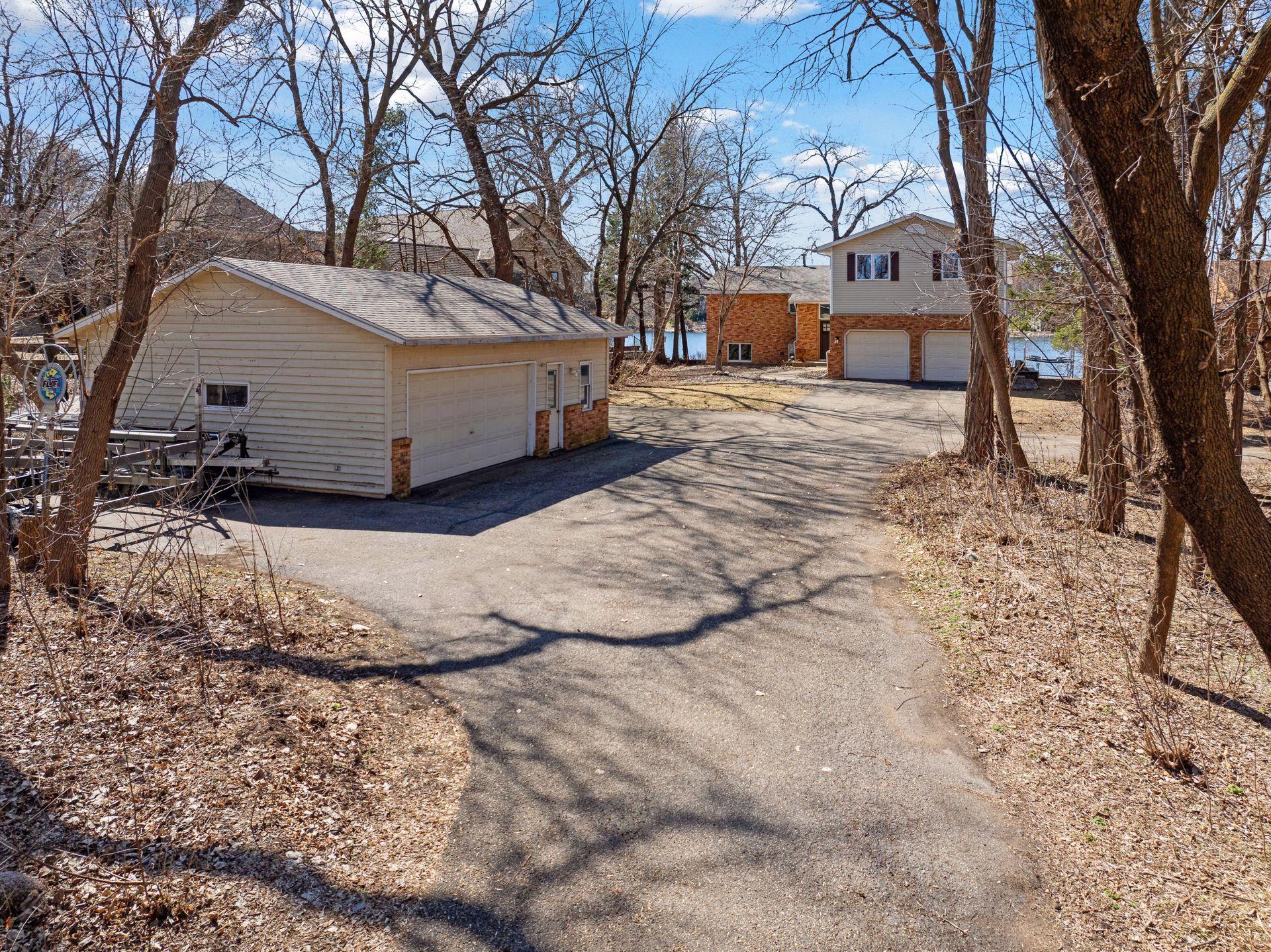 15620 Lac Lavon Drive Property Photo