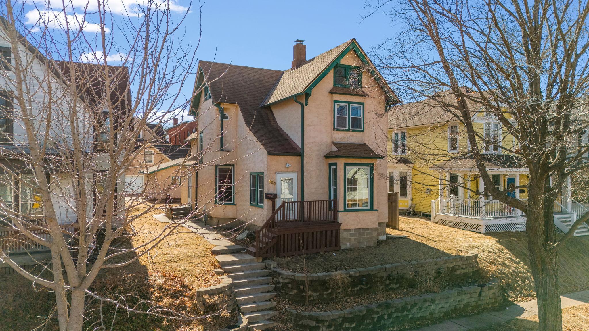 650 Holly Avenue Property Photo
