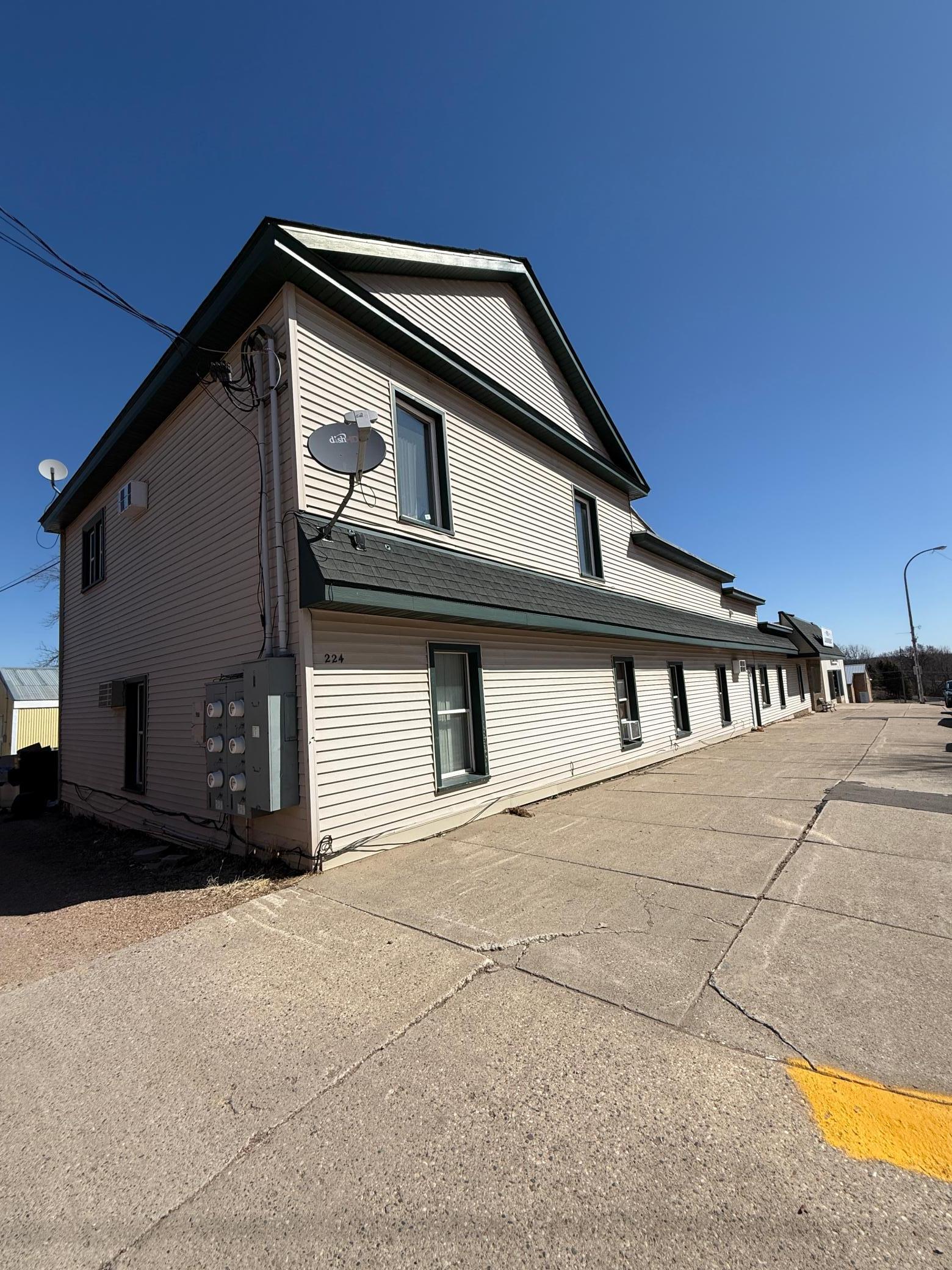 224 Main Street Property Photo 3