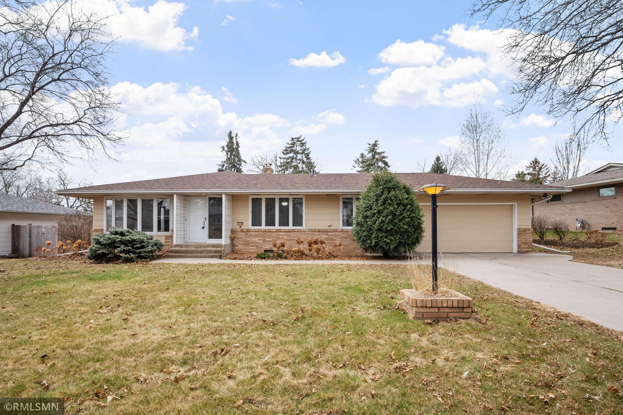 1736 Maple Lane Property Photo