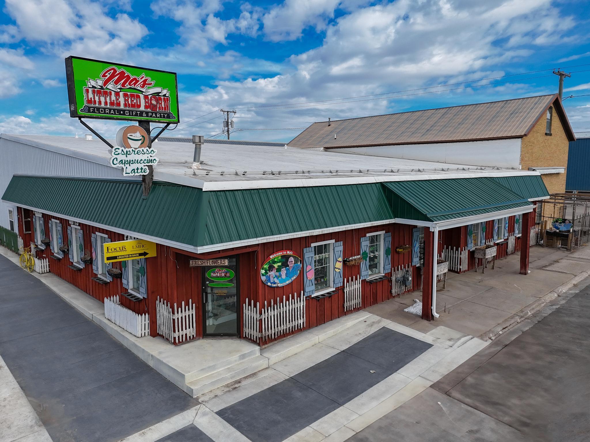 300 W Main Street Property Photo