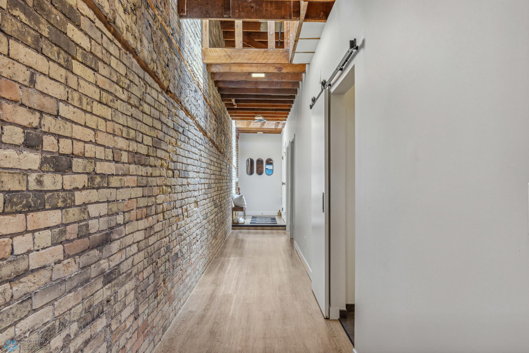 117 Broadway N 303 Property Photo 24