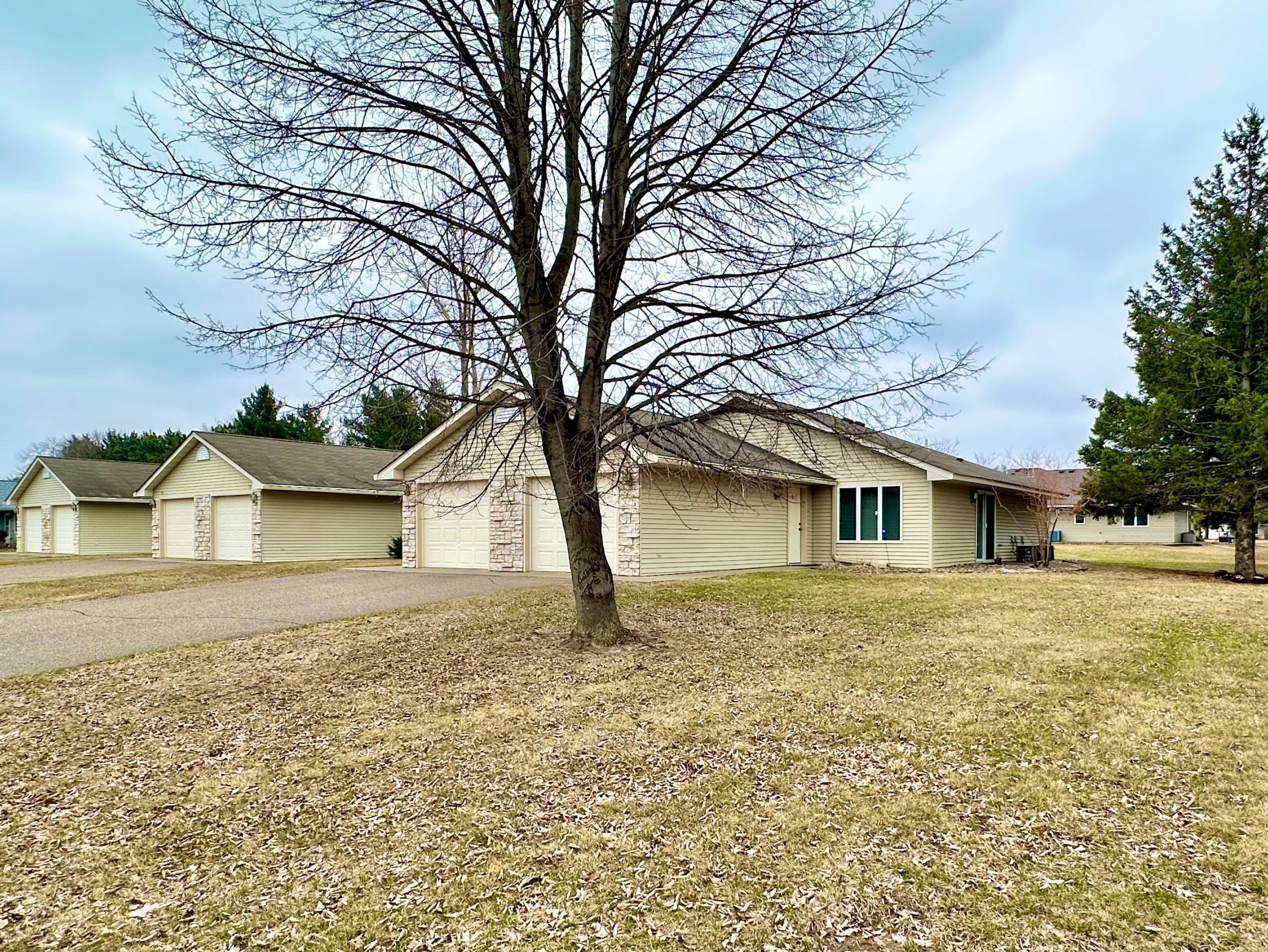1218 Spruce Court Property Photo 1