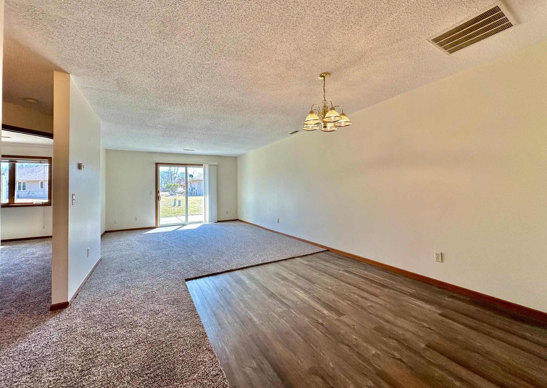 1218 Spruce Court Property Photo 7