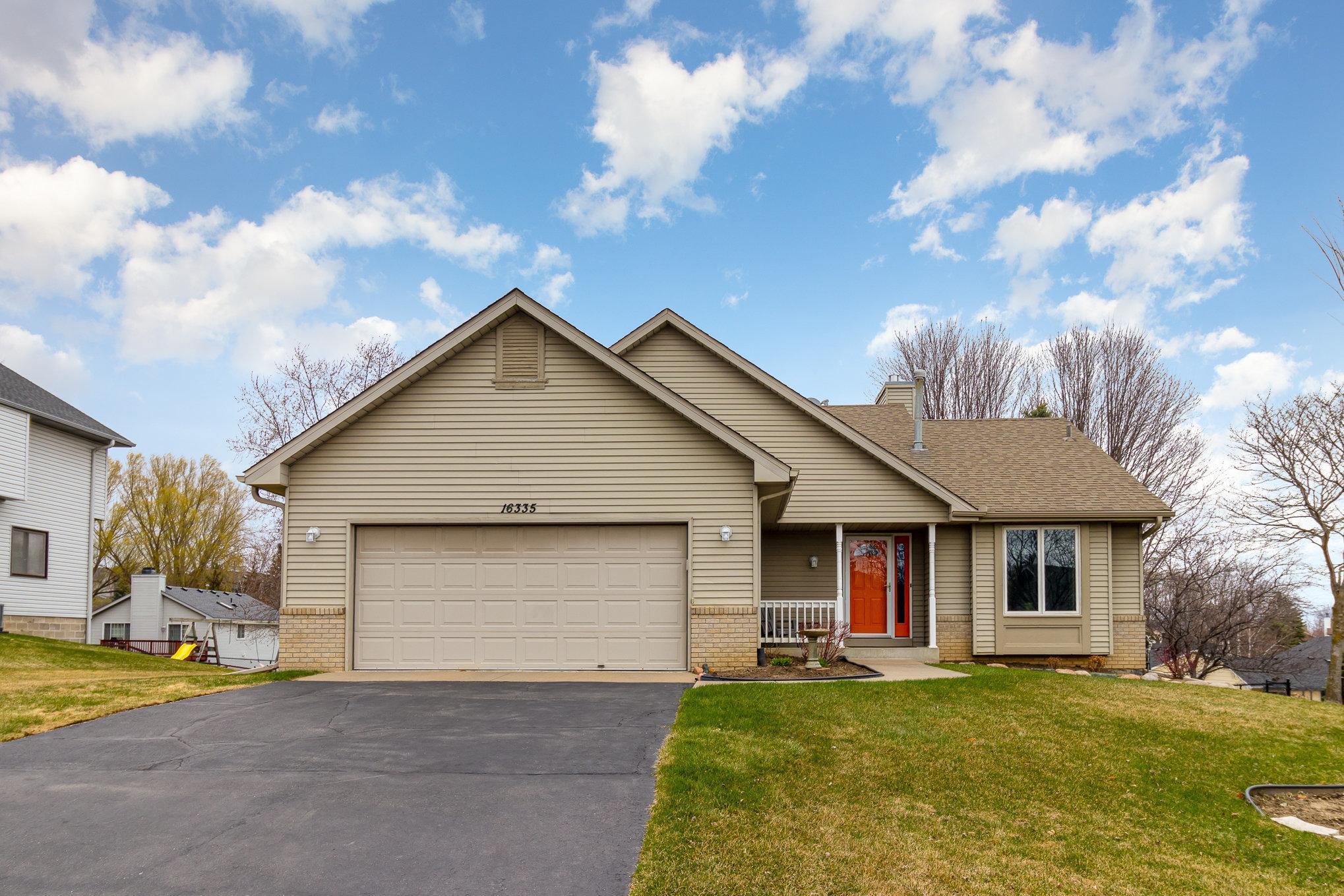 16335 Greenbriar Court Property Photo