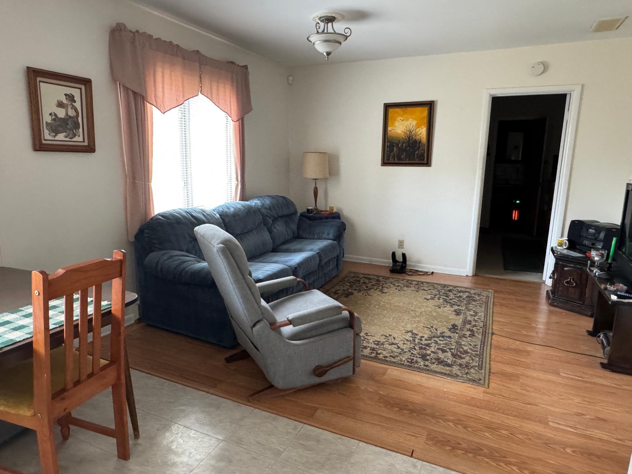 107 E Eau Claire Avenue Property Photo 10