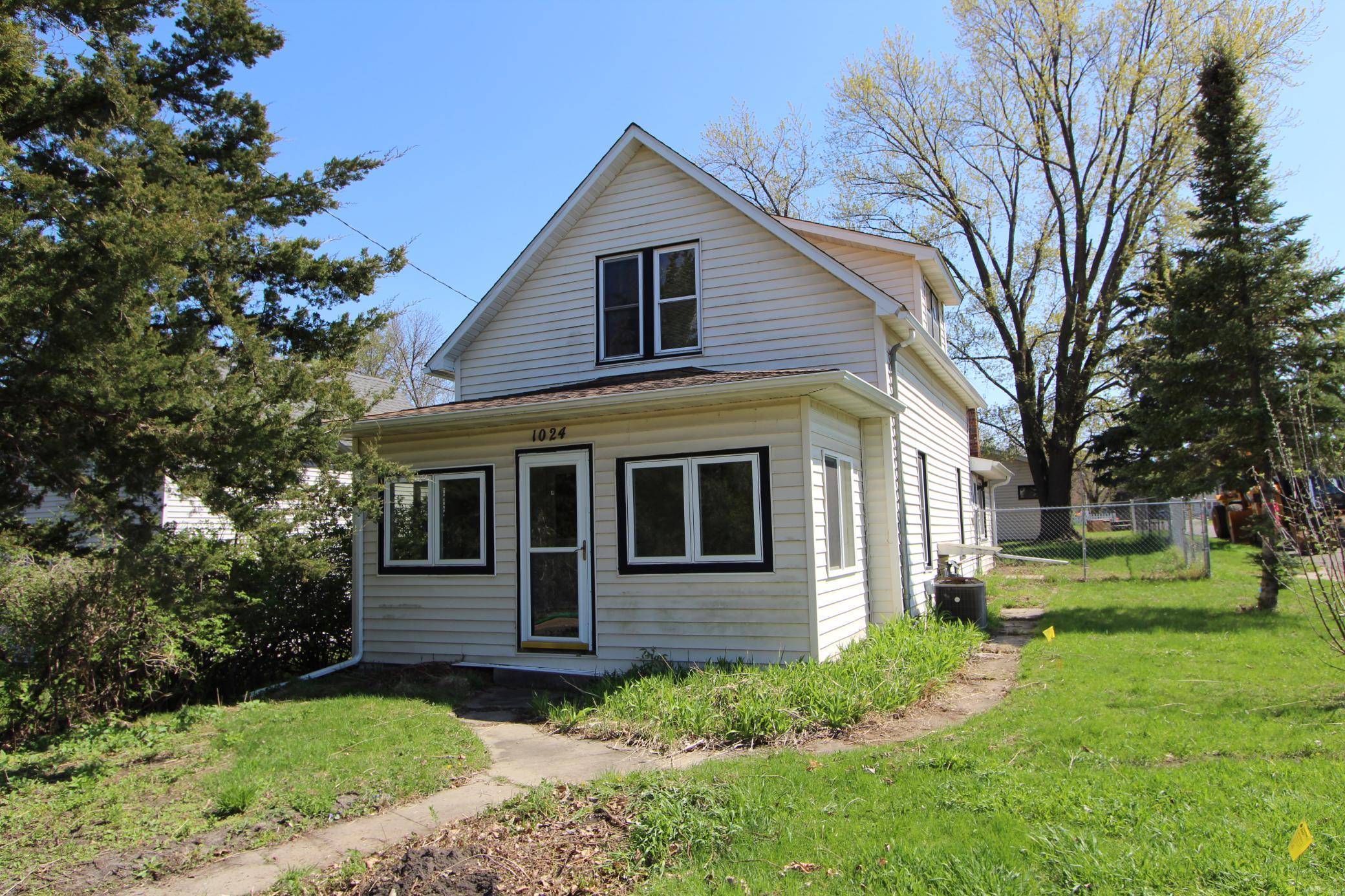 1024 4th Street Property Photo 1