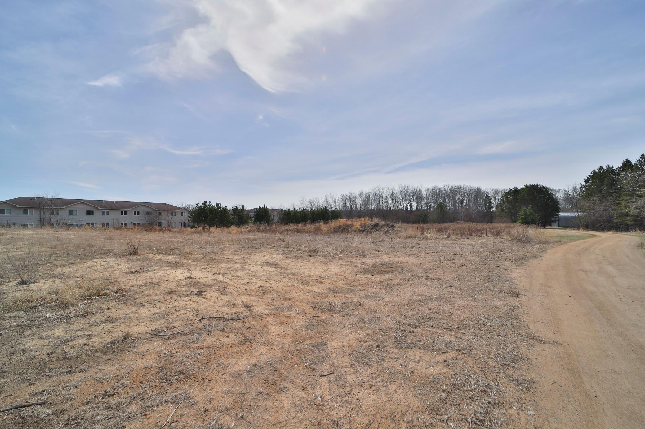 3226 Oak Street Property Photo 4