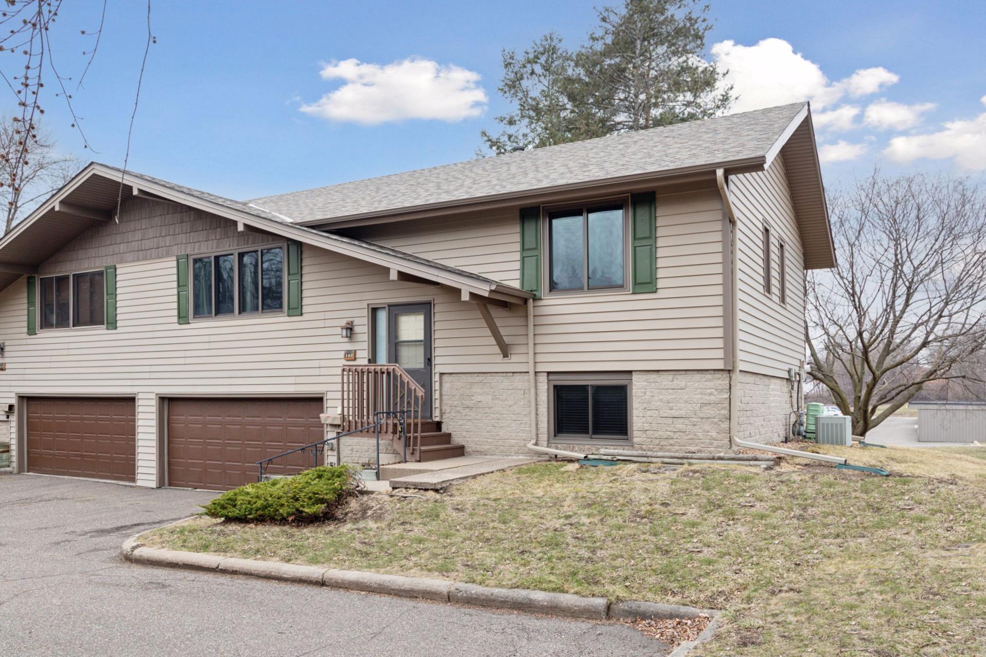 1570 Bellows Street Property Photo 1