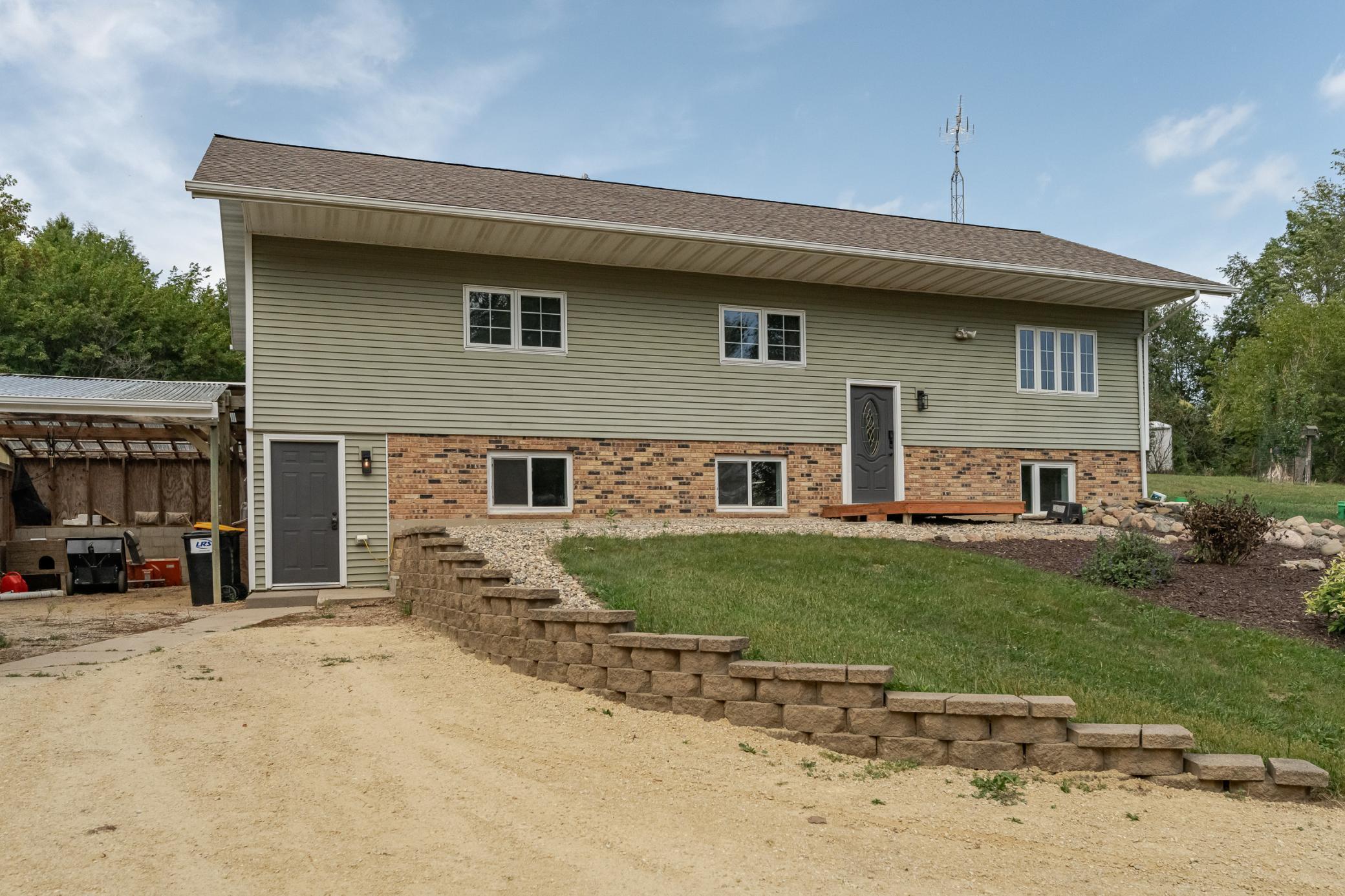 7055 W River Road Property Photo 1