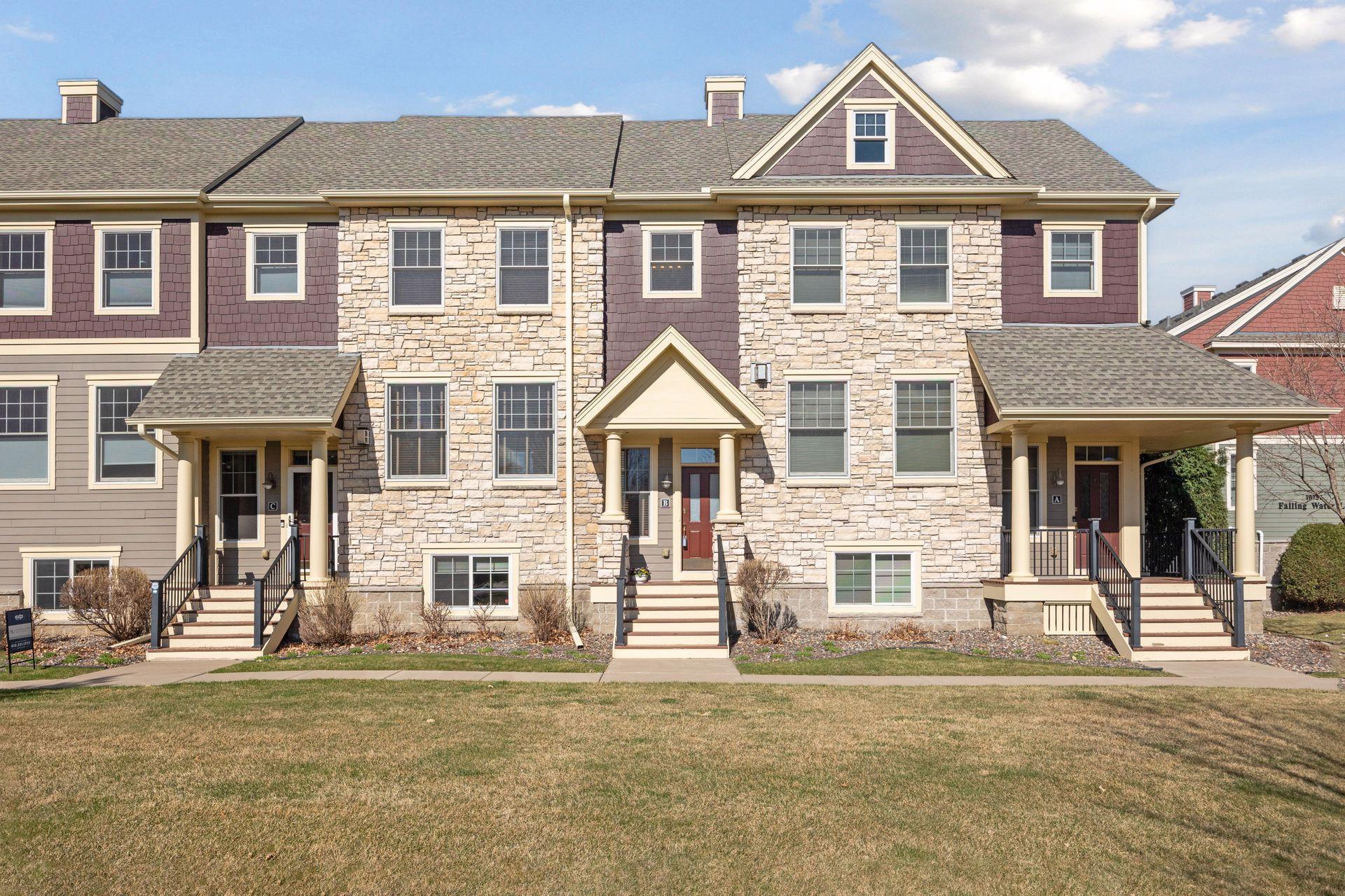 10758 Falling Water Lane B Property Photo 1