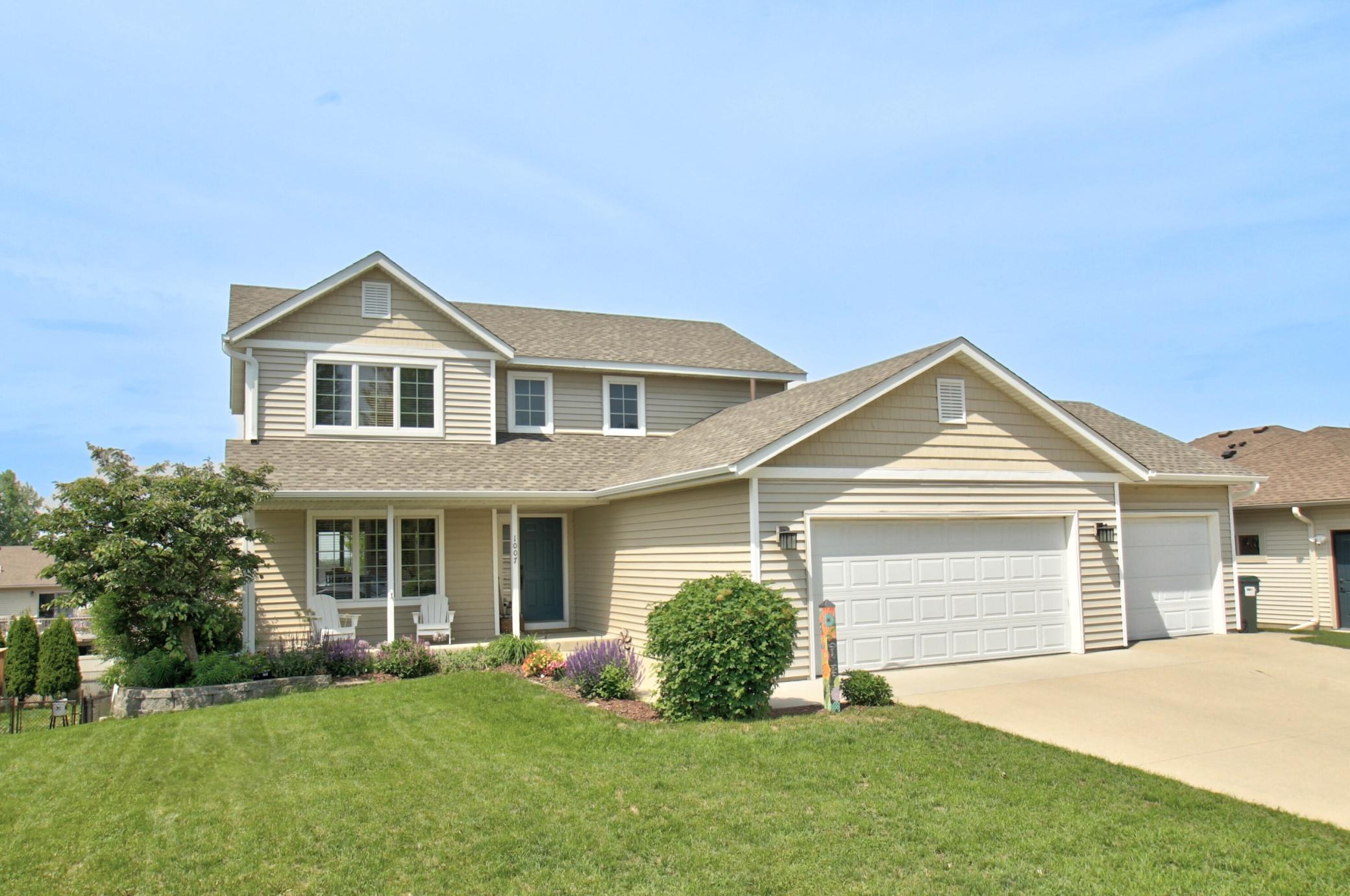 1007 9th Street Property Photo 1