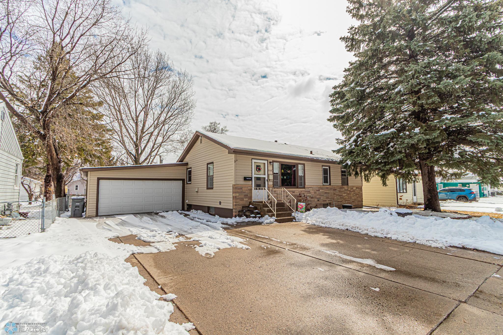 518 16th Street Property Photo 1