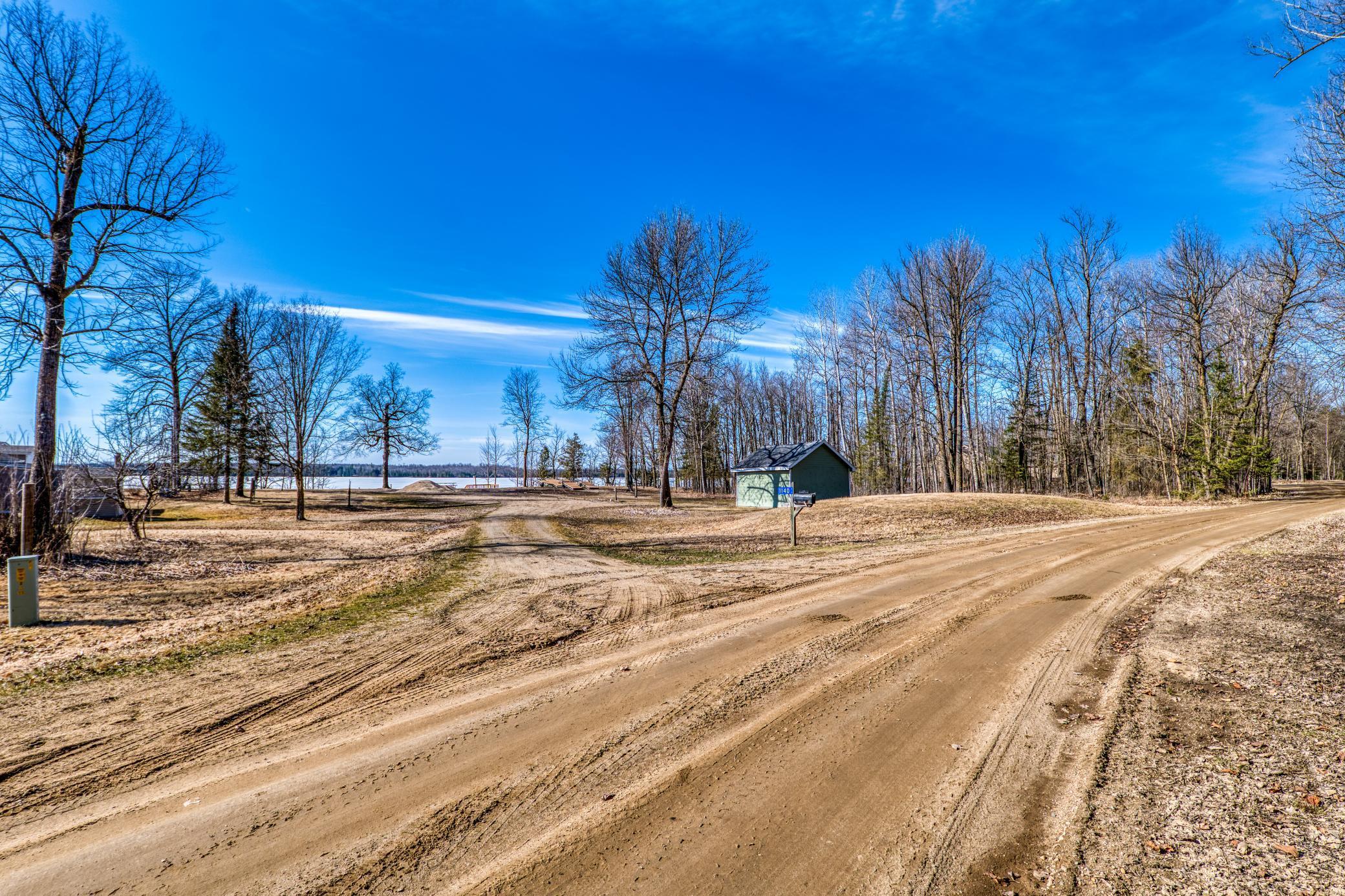 1140 Swinburne Court Property Photo 14