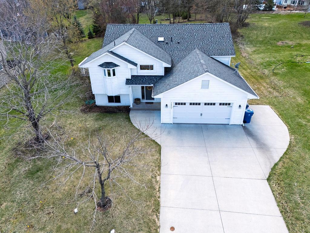 16461 Harwell Avenue Property Photo