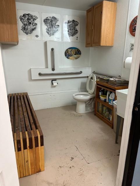 20 N 14th Avenue Property Photo 8