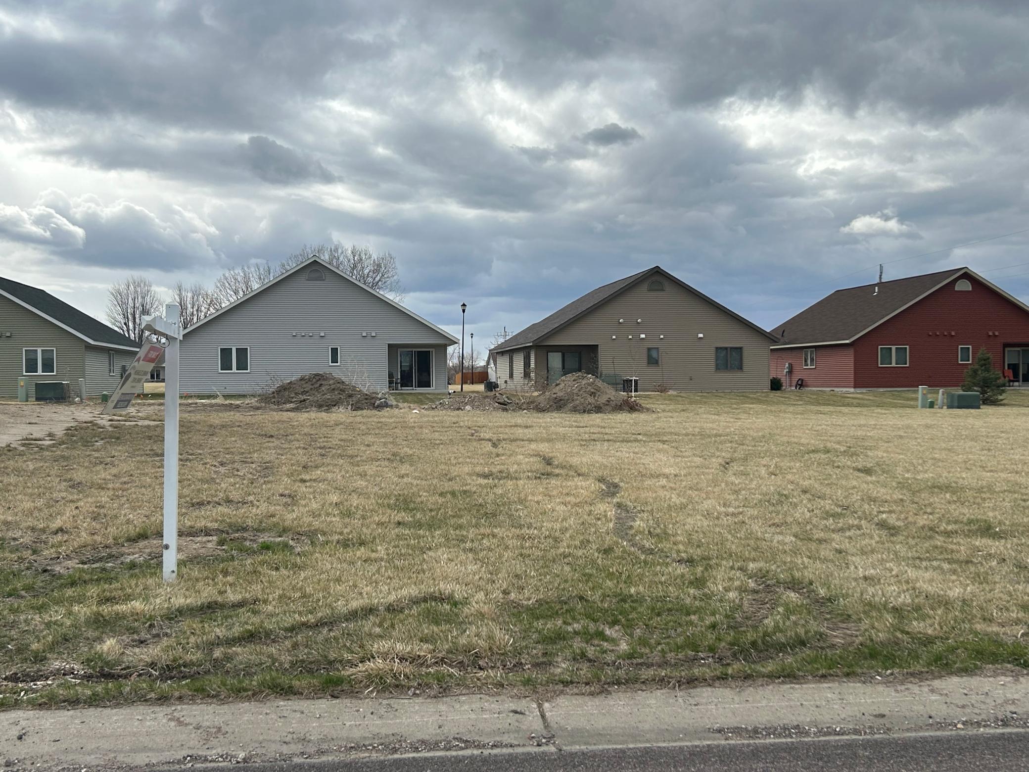 1523 Ranger Drive N Property Photo 1